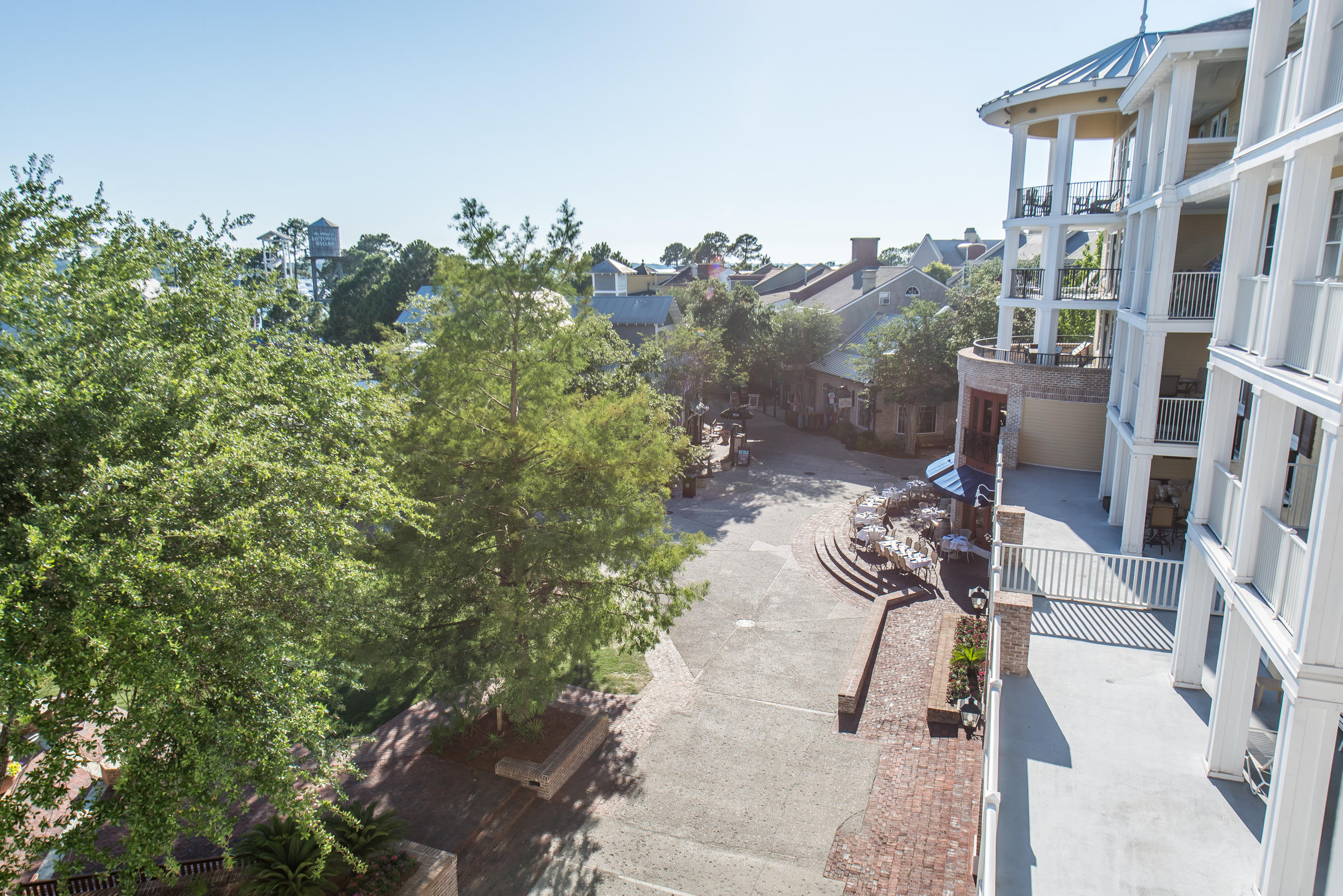 OBSERVATION POINT - Residential