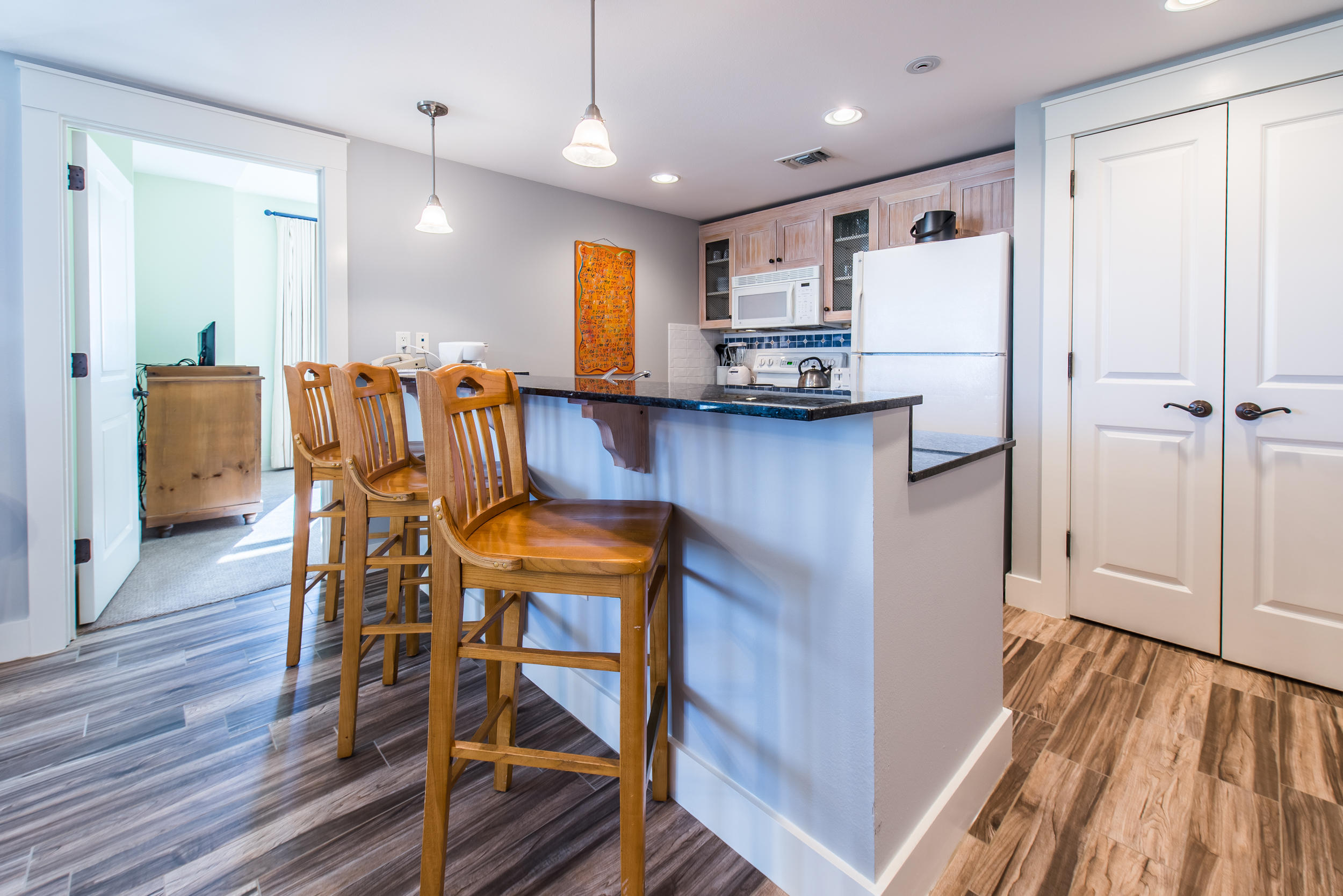 OBSERVATION POINT - Residential