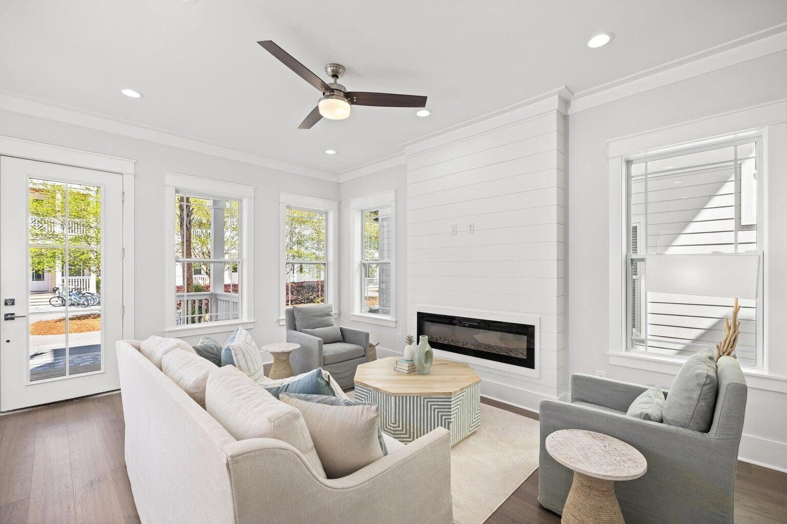 TREETOP VILLAGE - Residential