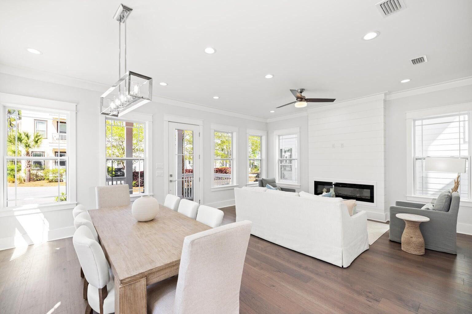 TREETOP VILLAGE - Residential