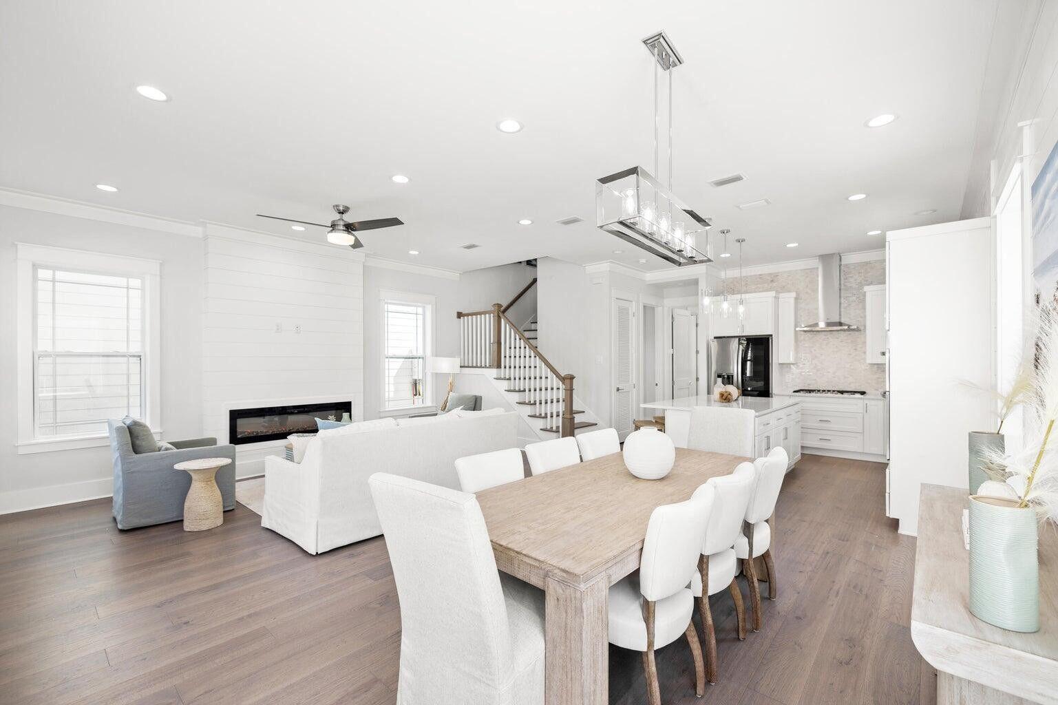 TREETOP VILLAGE - Residential