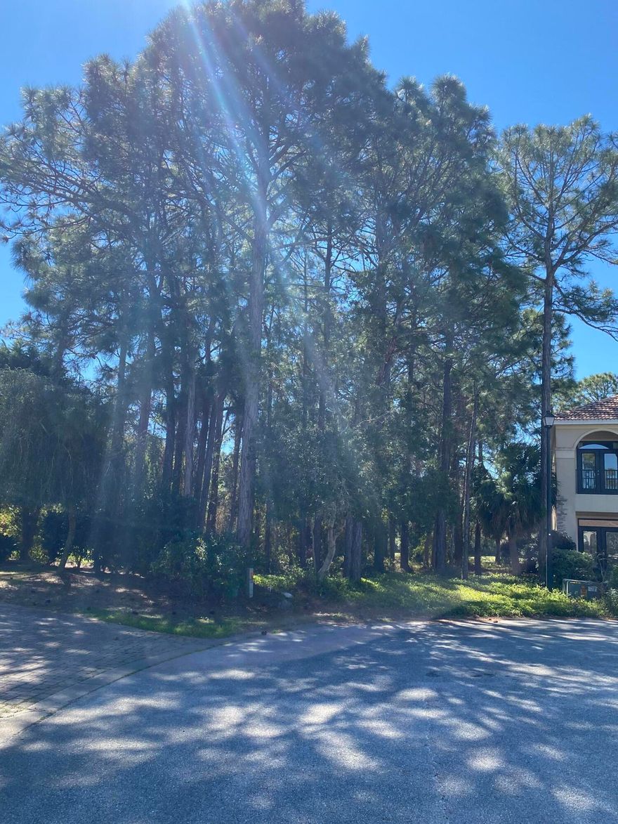 Least expensive lot on a golf course in all of Destin in the desirable gated community of Emerald Bay. Lot overlooks a fairway and lake allowing someone to build their dream home and create incredible outdoor living space. At this price, one will have instant equity upon the completion of their home based on the current home sales in this neighborhood. Emerald bay