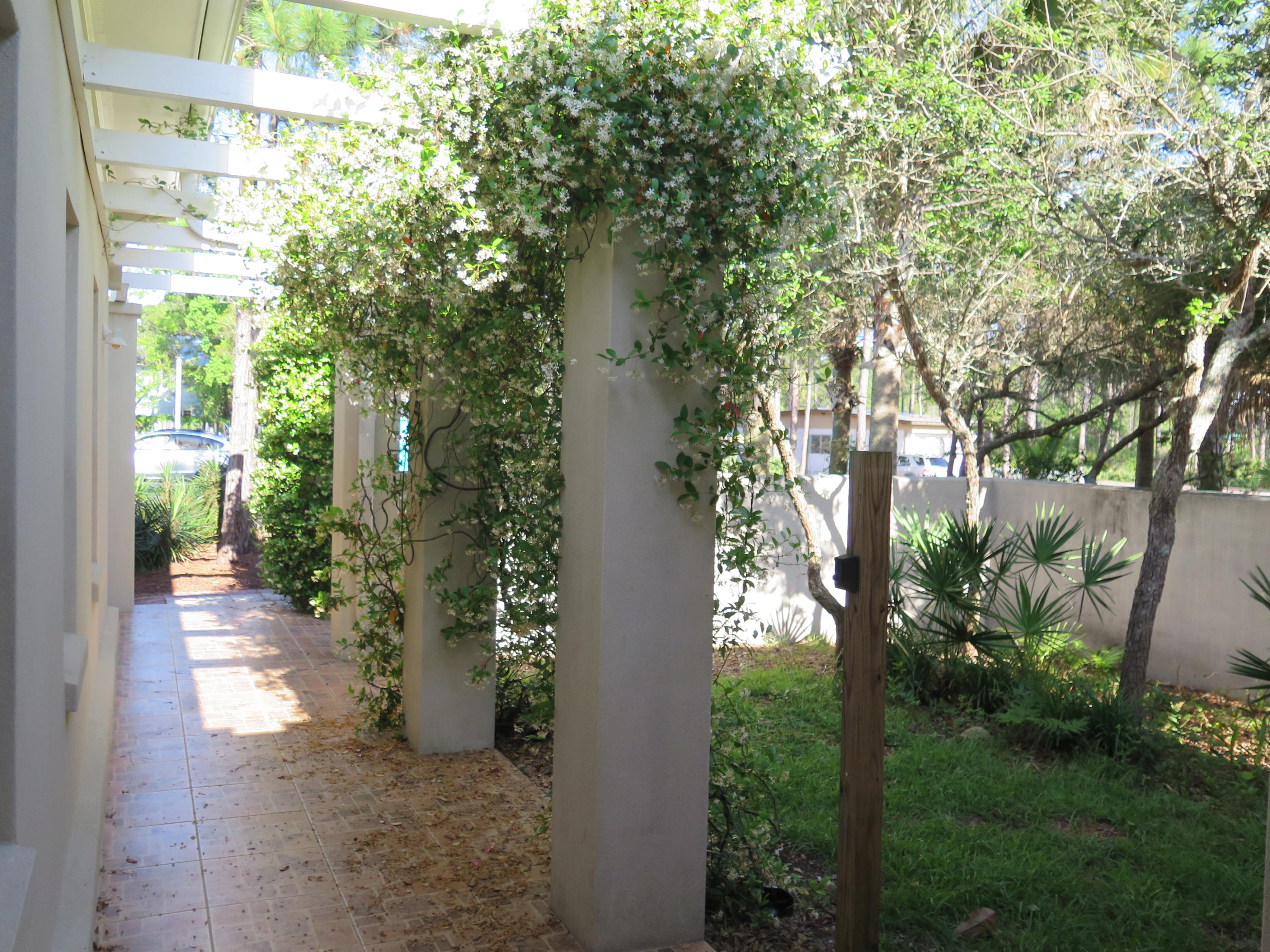 GULF SHORE MANOR - Residential