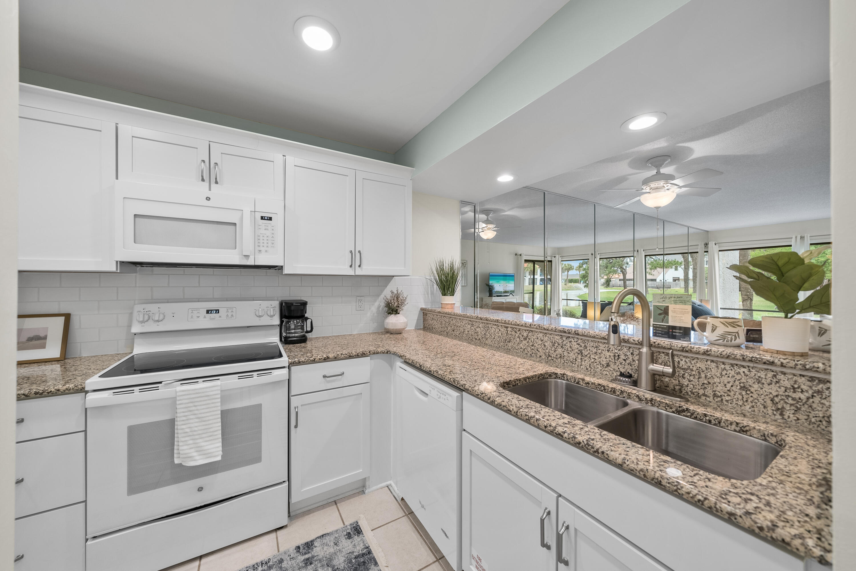EDGEWATER GOLF VILLAS 2A CONDO - Residential
