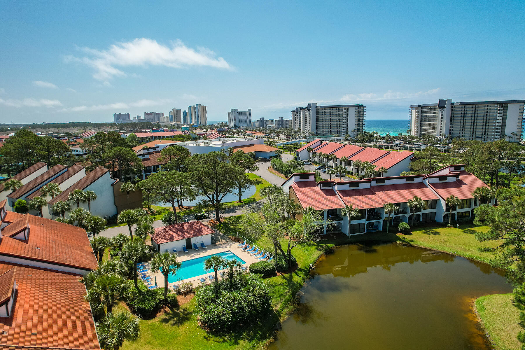 EDGEWATER GOLF VILLAS 2A CONDO - Residential