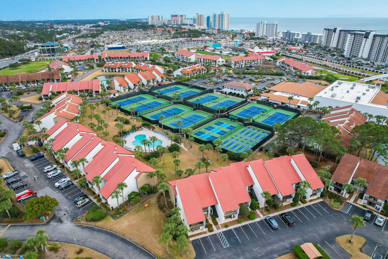 EDGEWATER GOLF VILLAS 2A CONDO - Residential