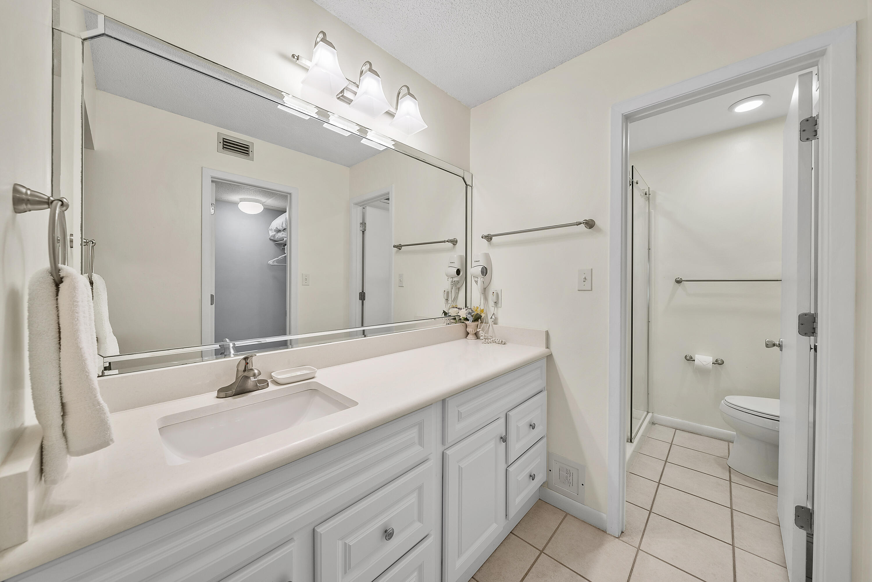 EDGEWATER GOLF VILLAS 2A CONDO - Residential