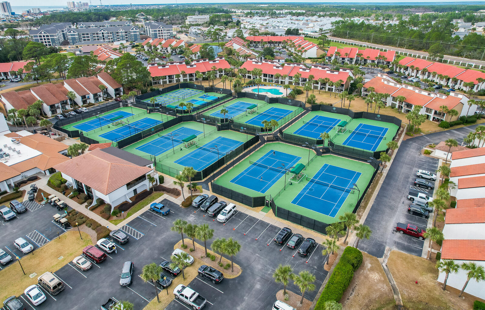 EDGEWATER GOLF VILLAS 2A CONDO - Residential
