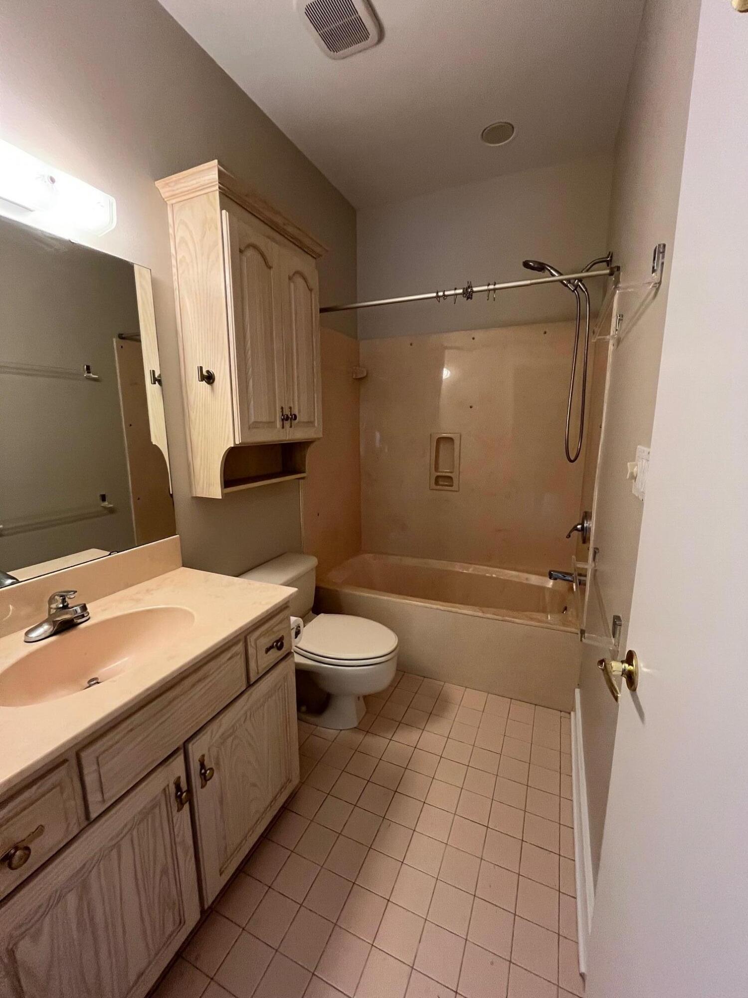 SAILBOAT COVE S/D - Residential