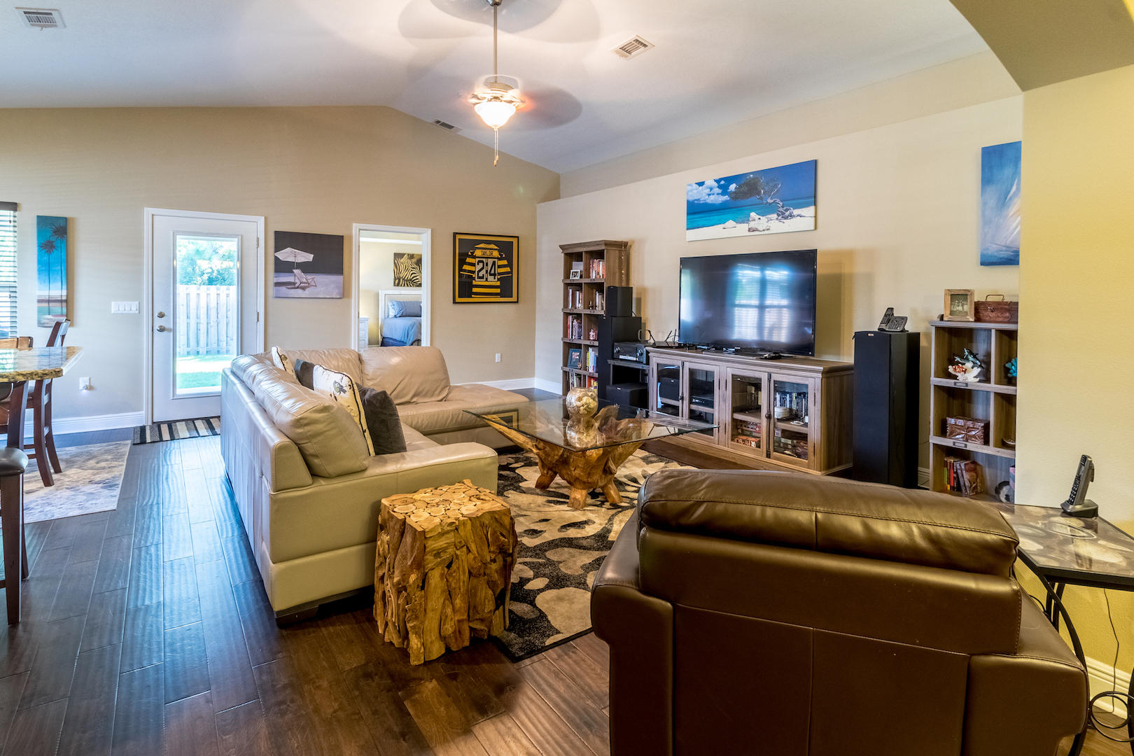 EAGLE BAY - Residential