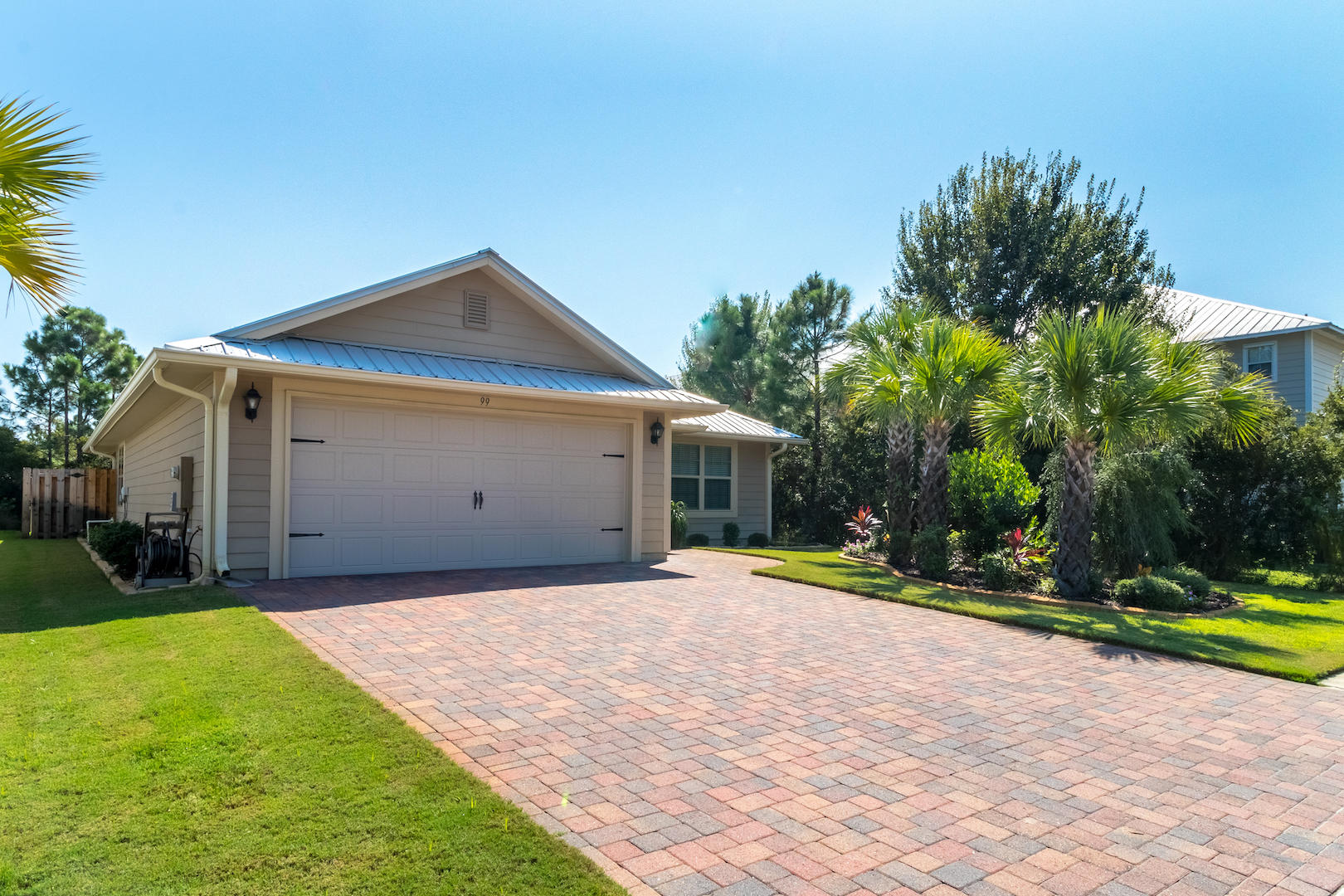 EAGLE BAY - Residential