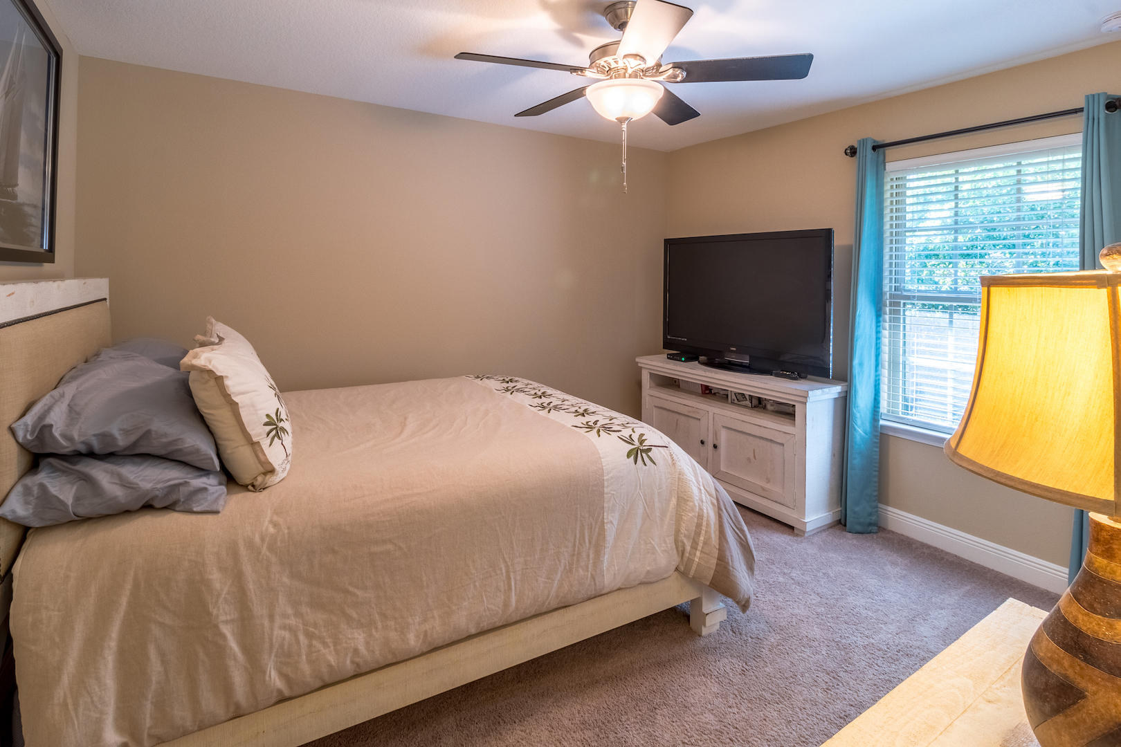 EAGLE BAY - Residential