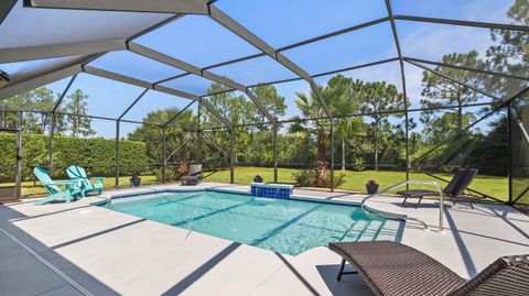 Photo of 332 E Club House Drive, Freeport, FL 32439 (MLS # 985200)