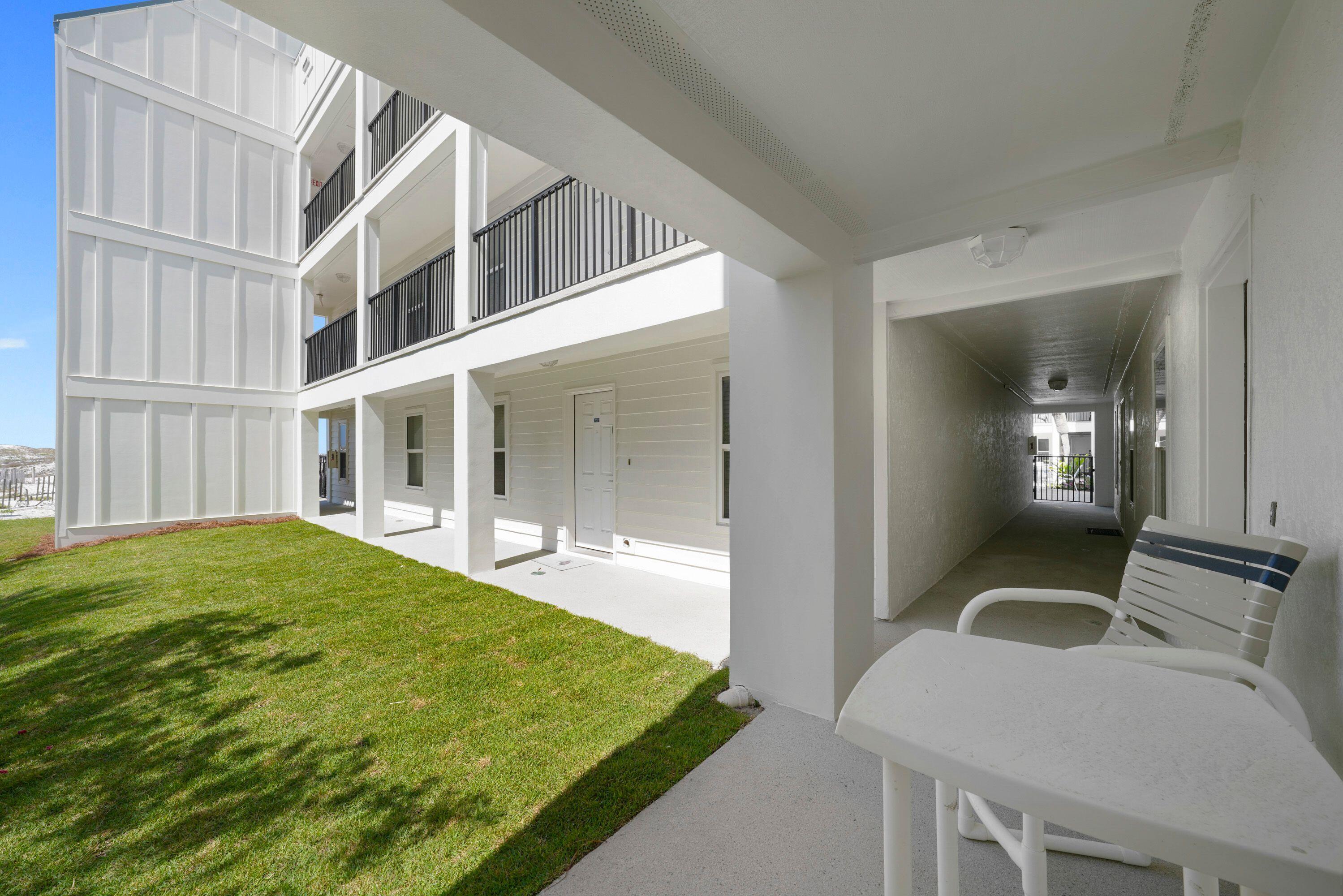 POOLSIDE VILLAS CONDO - Residential