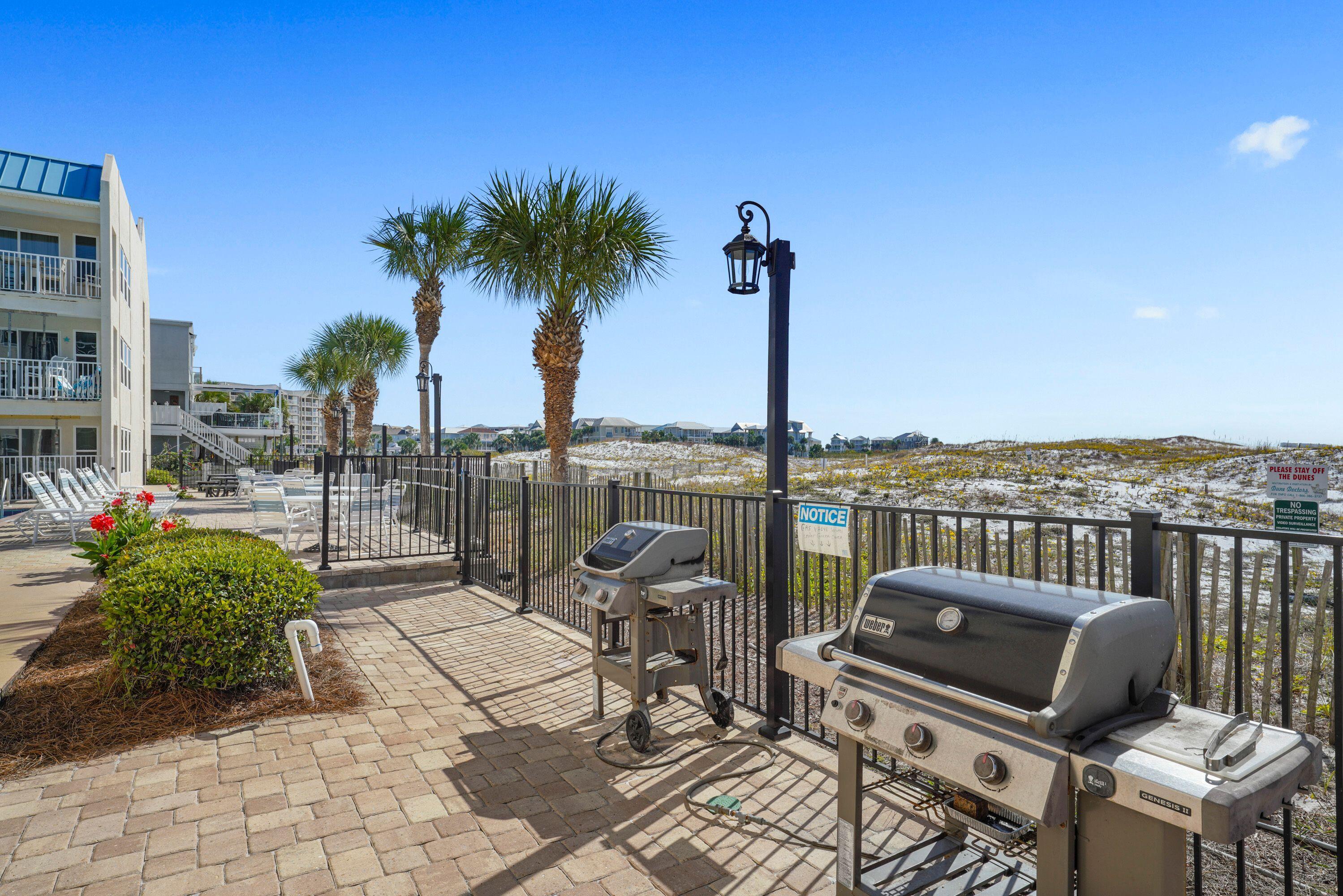 POOLSIDE VILLAS CONDO - Residential