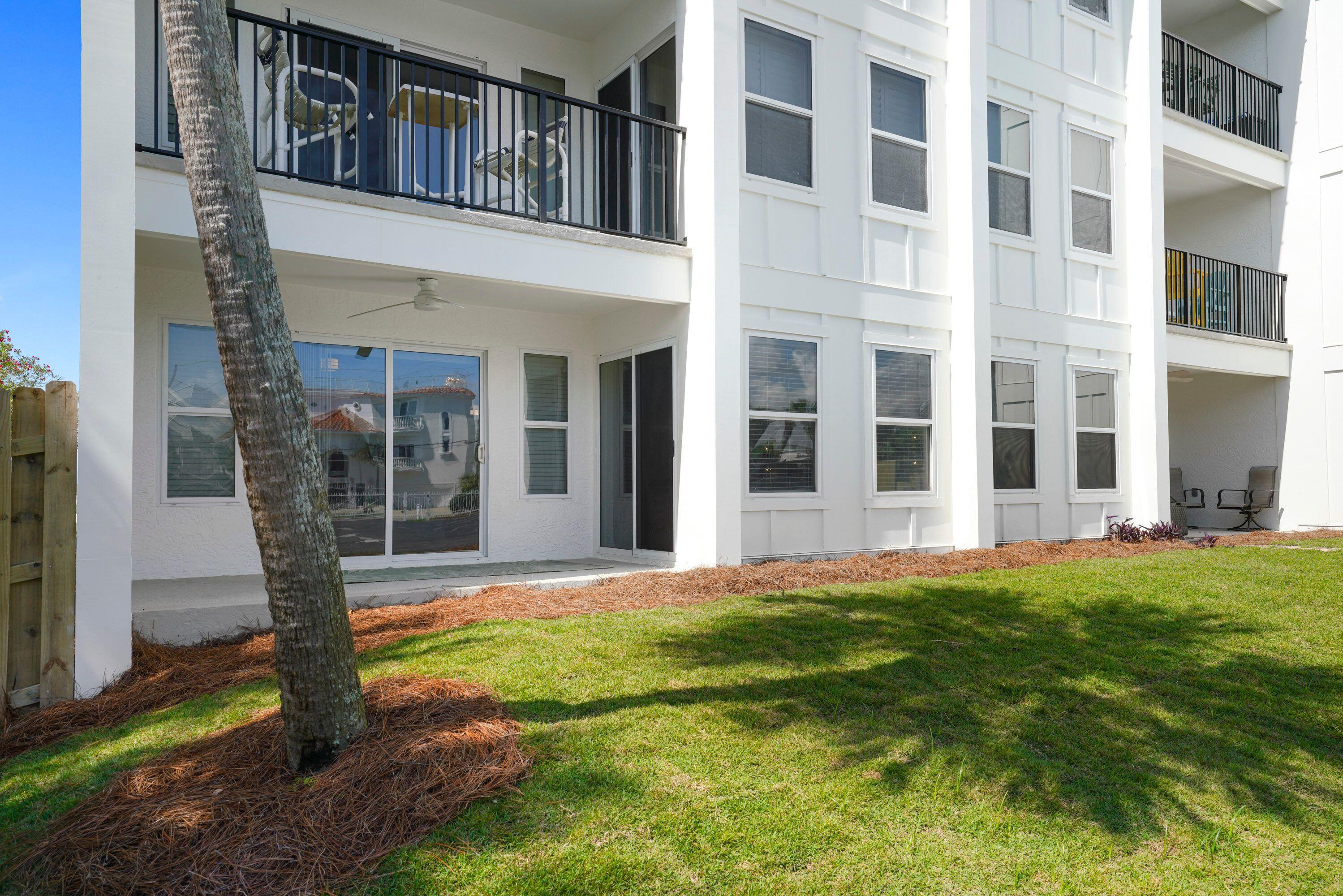 POOLSIDE VILLAS CONDO - Residential