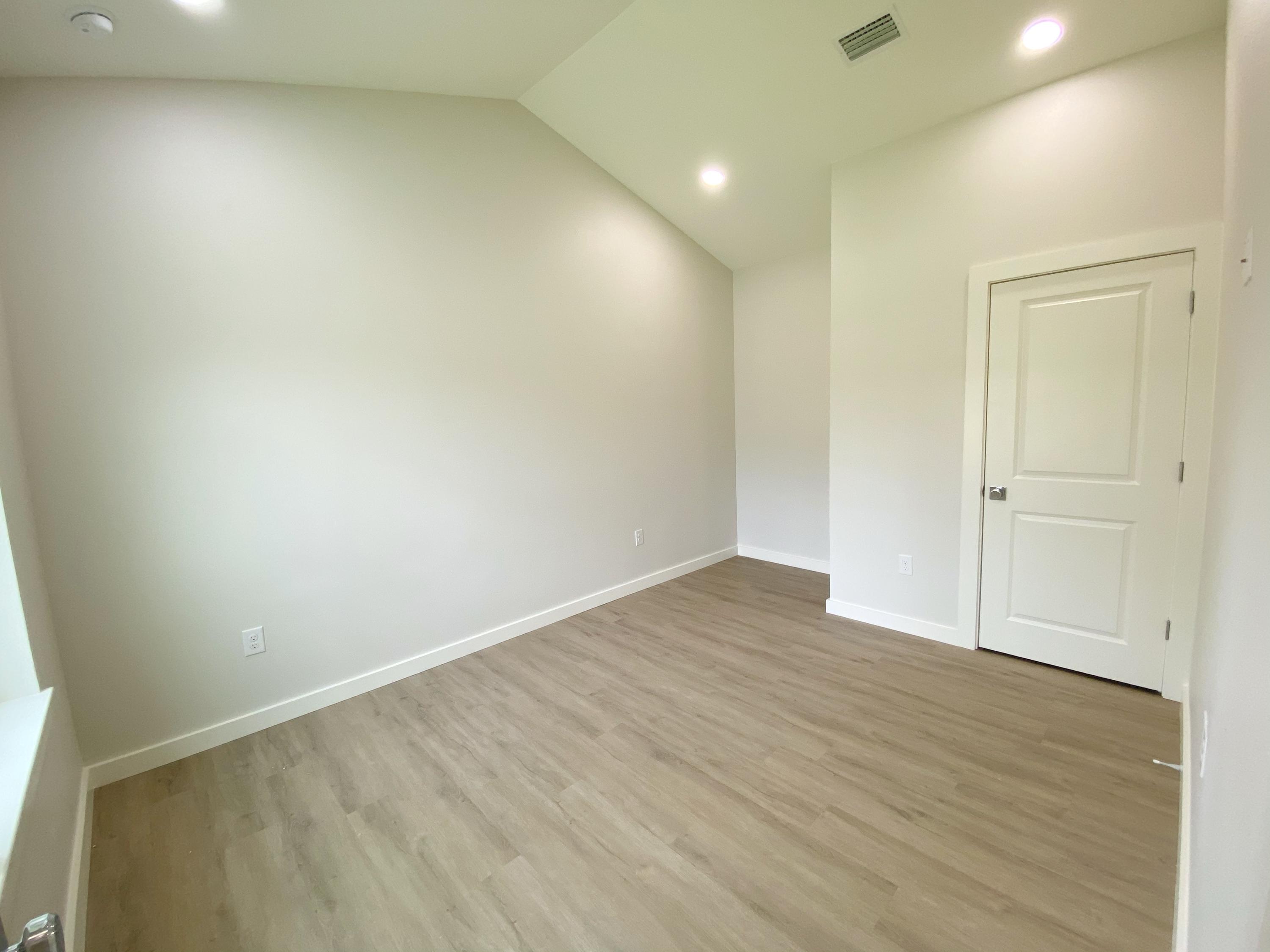 OAKWOOD LAKES ESTATES - Residential