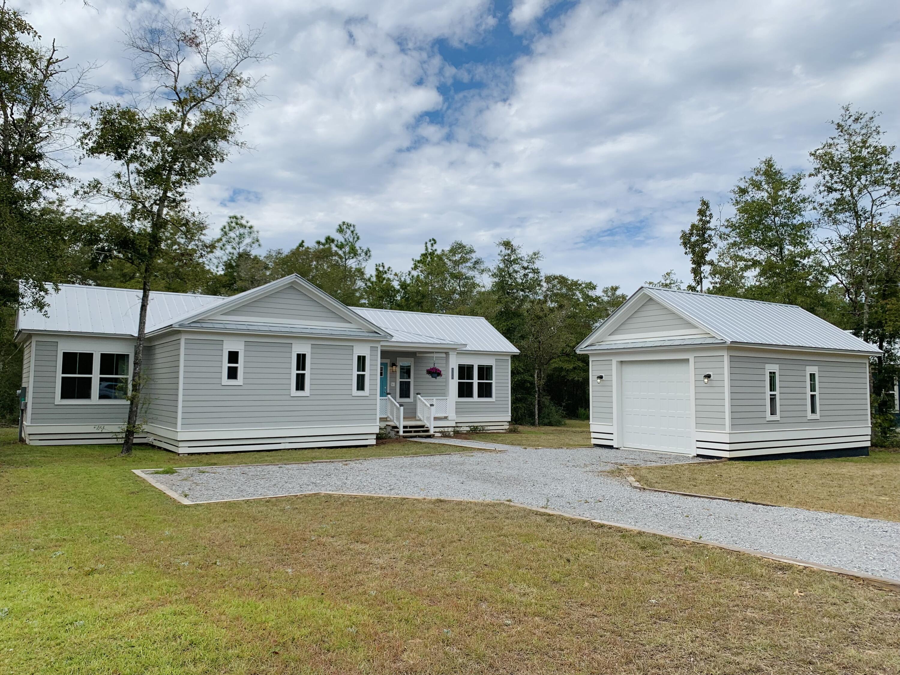 OAKWOOD LAKES ESTATES - Residential