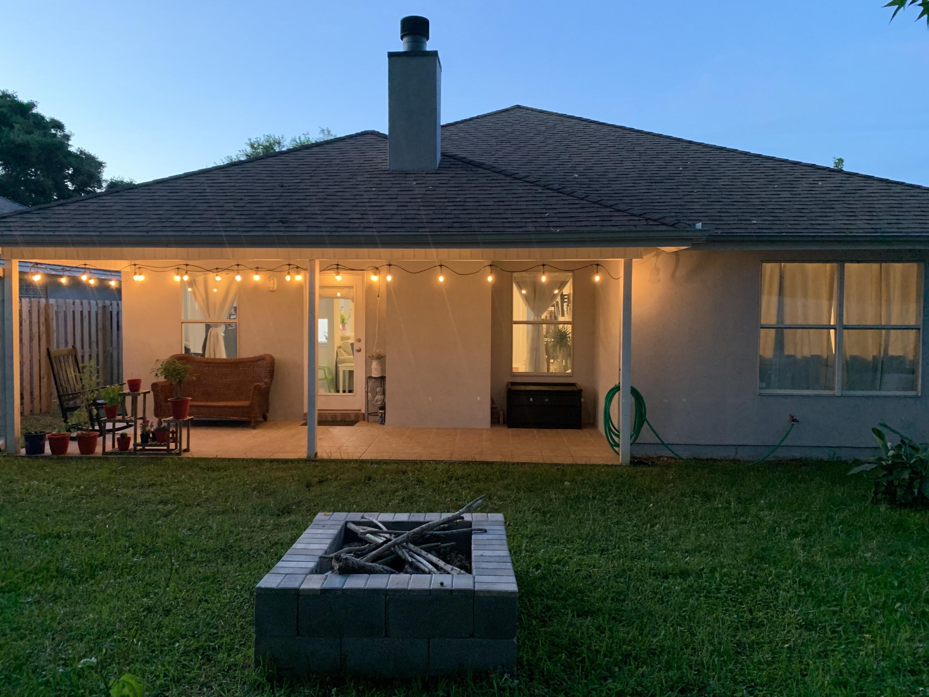 AZALEA GARDENS DESTIN - Residential