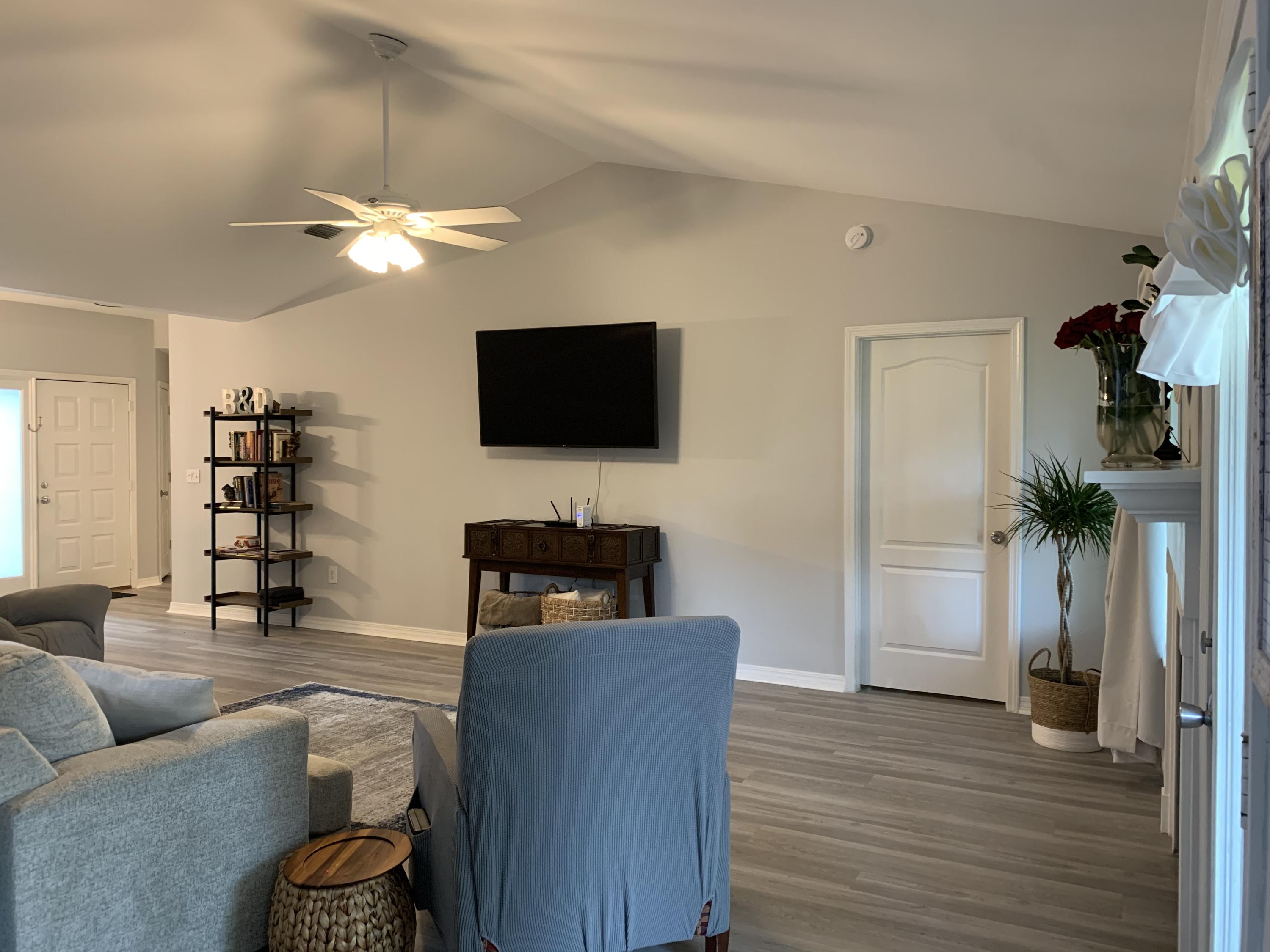 AZALEA GARDENS DESTIN - Residential