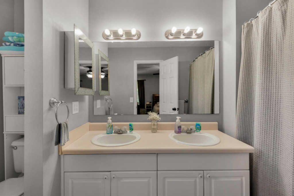NORTHVIEW ESTATES - Residential Lease