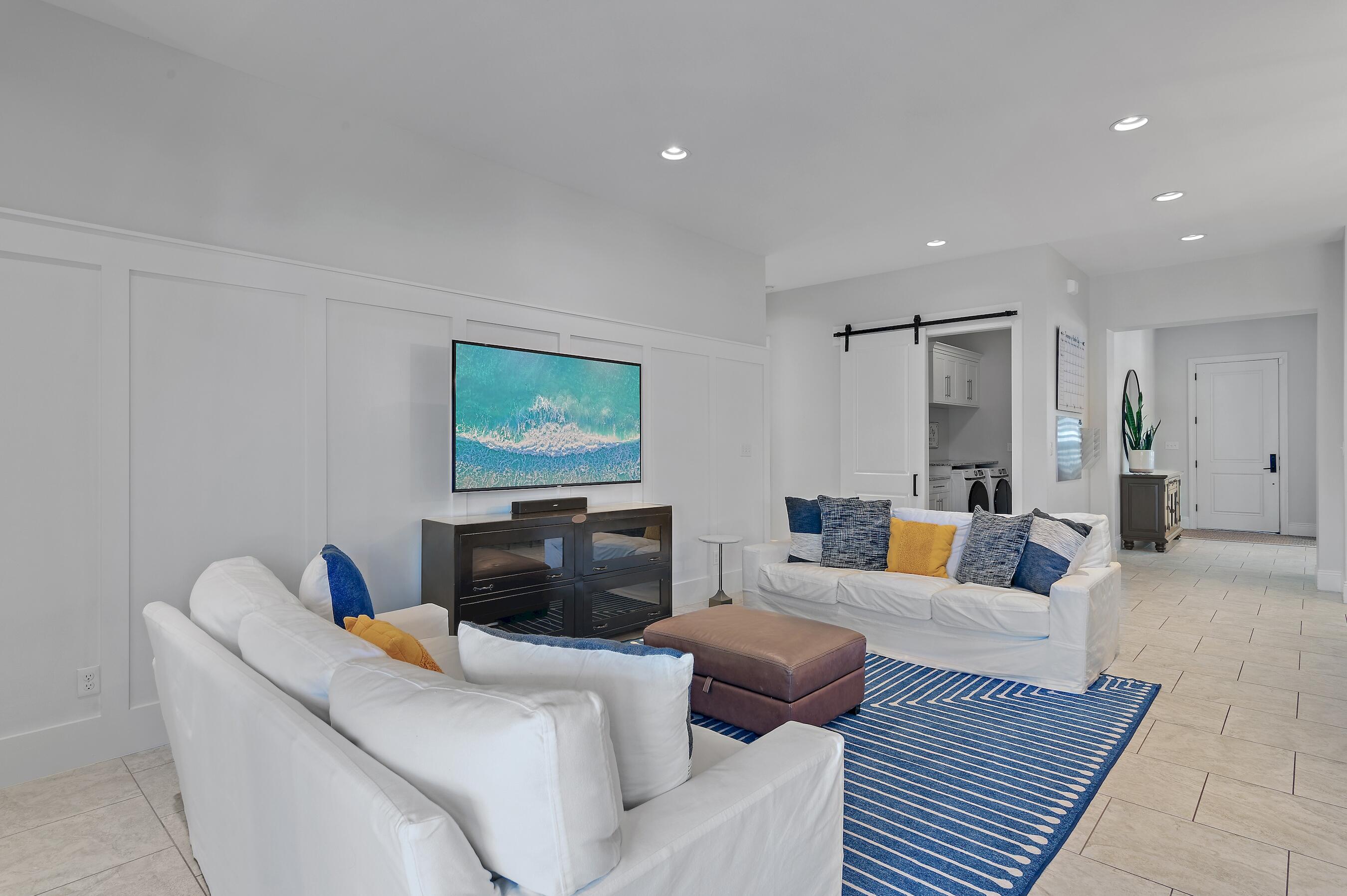 AVALON BEACH ESTATES - Residential