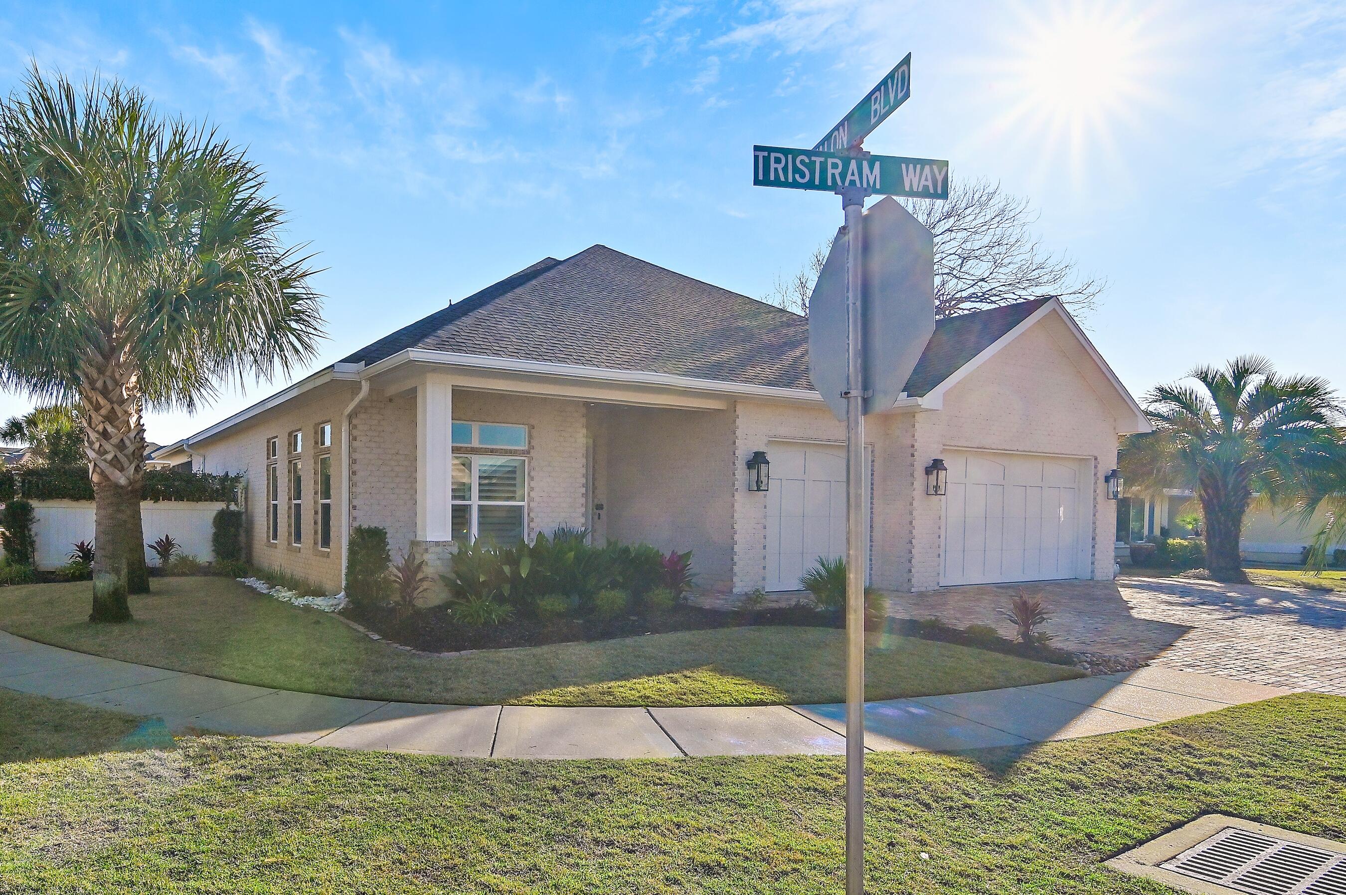 AVALON BEACH ESTATES - Residential