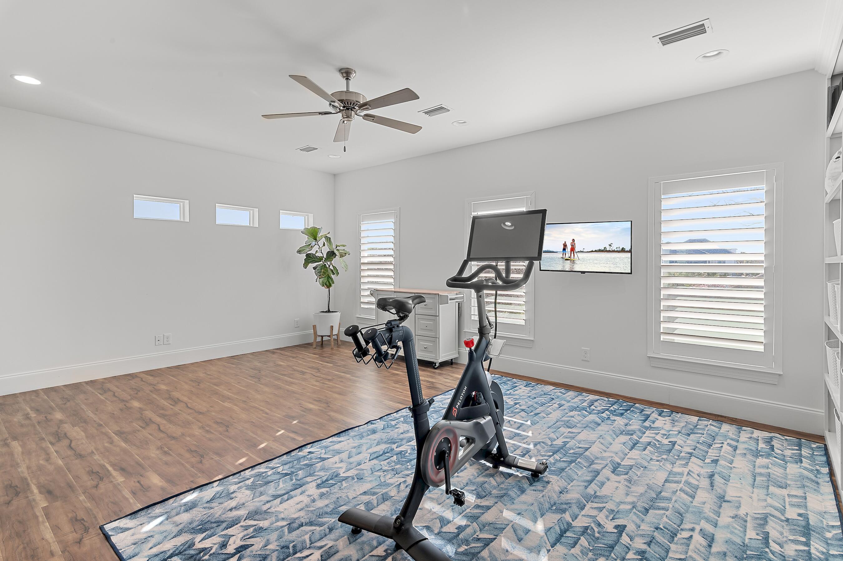 AVALON BEACH ESTATES - Residential