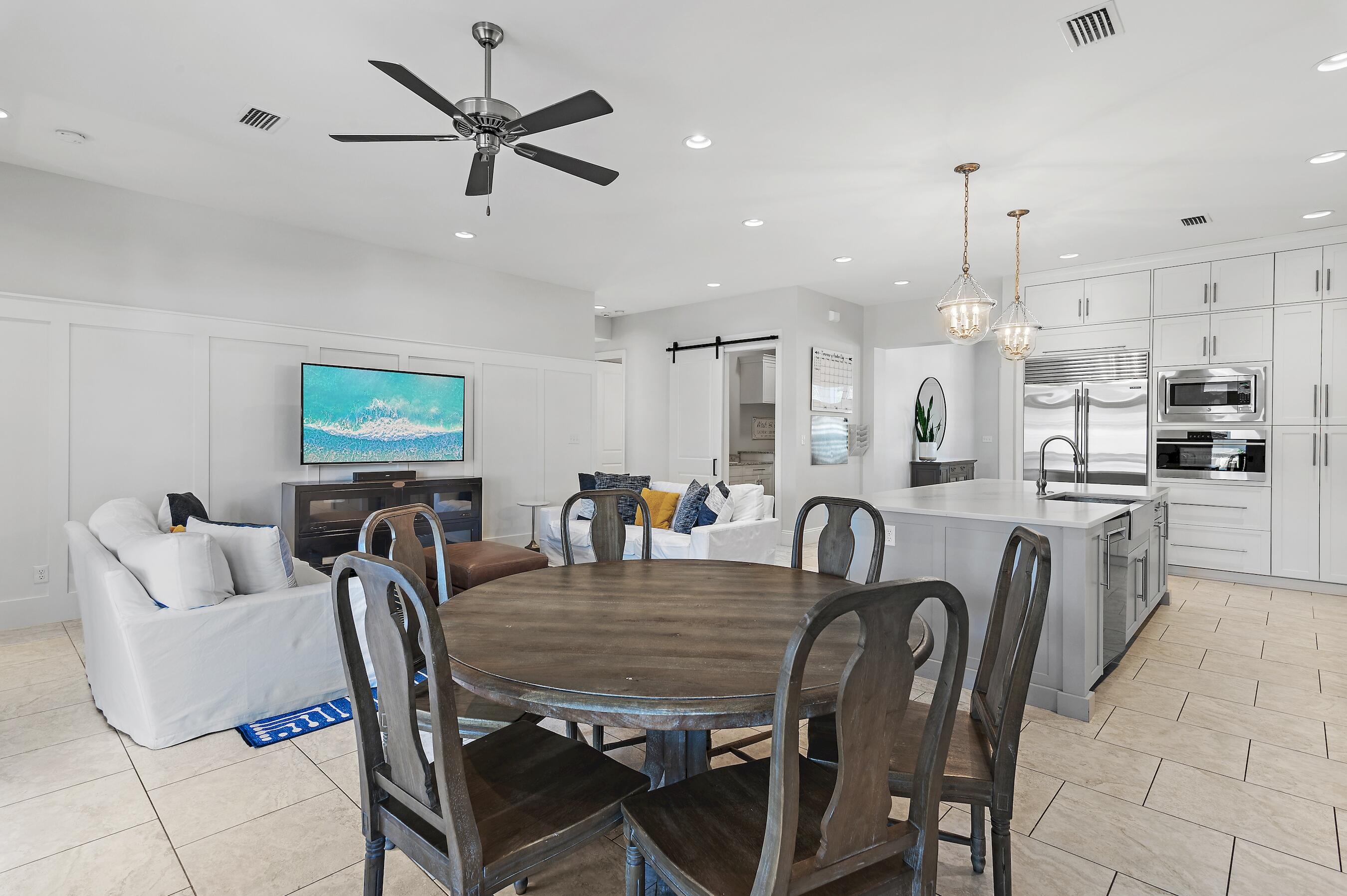 AVALON BEACH ESTATES - Residential