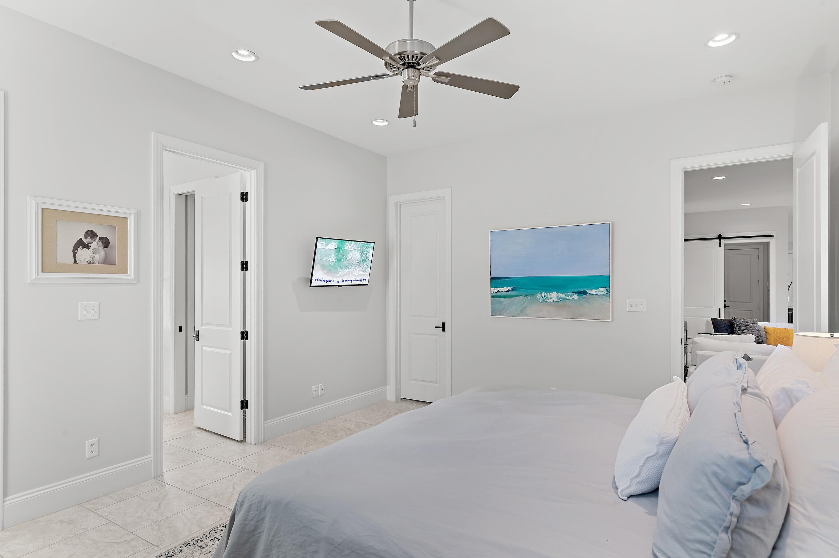 AVALON BEACH ESTATES - Residential