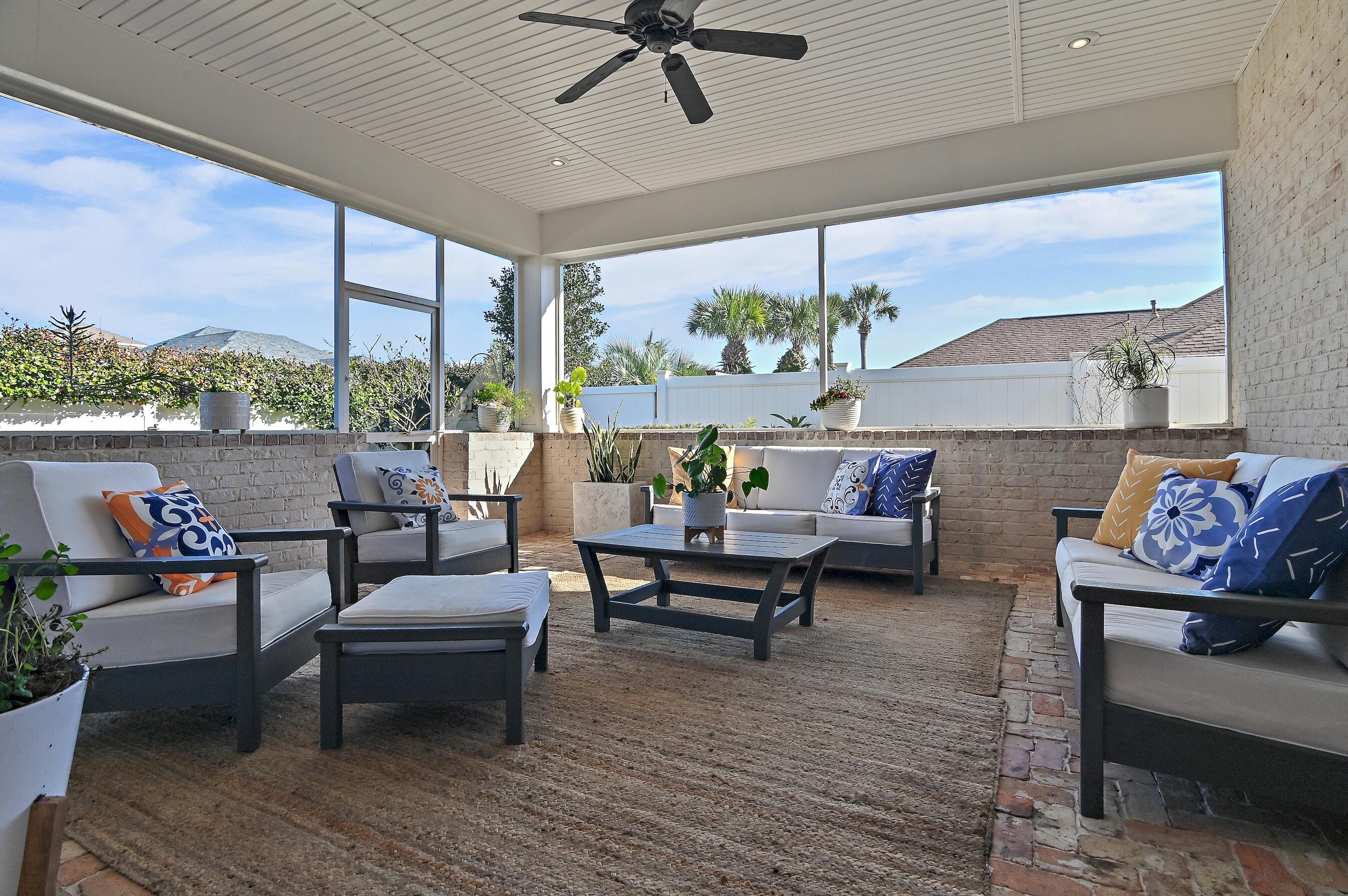 AVALON BEACH ESTATES - Residential