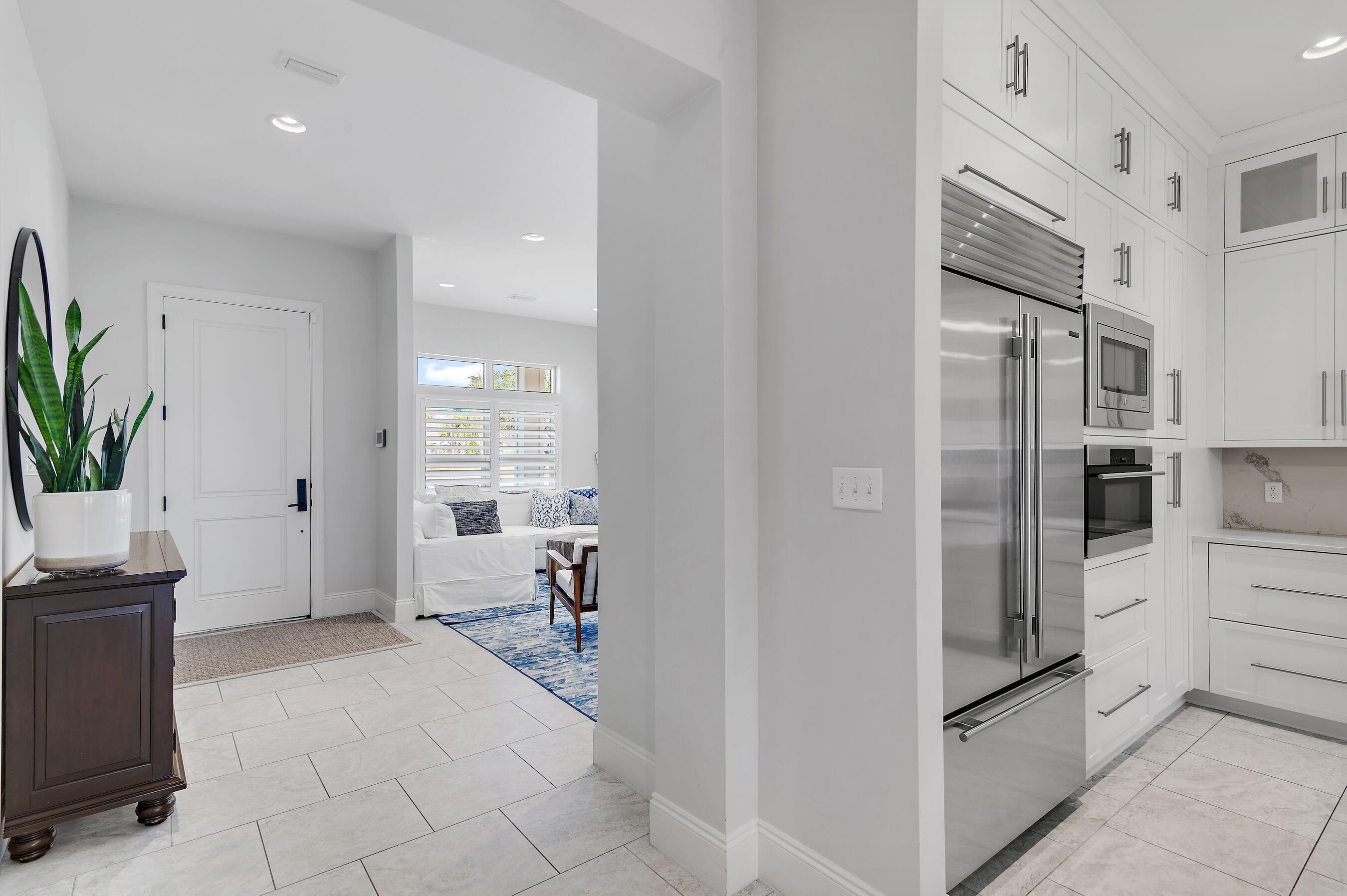 AVALON BEACH ESTATES - Residential