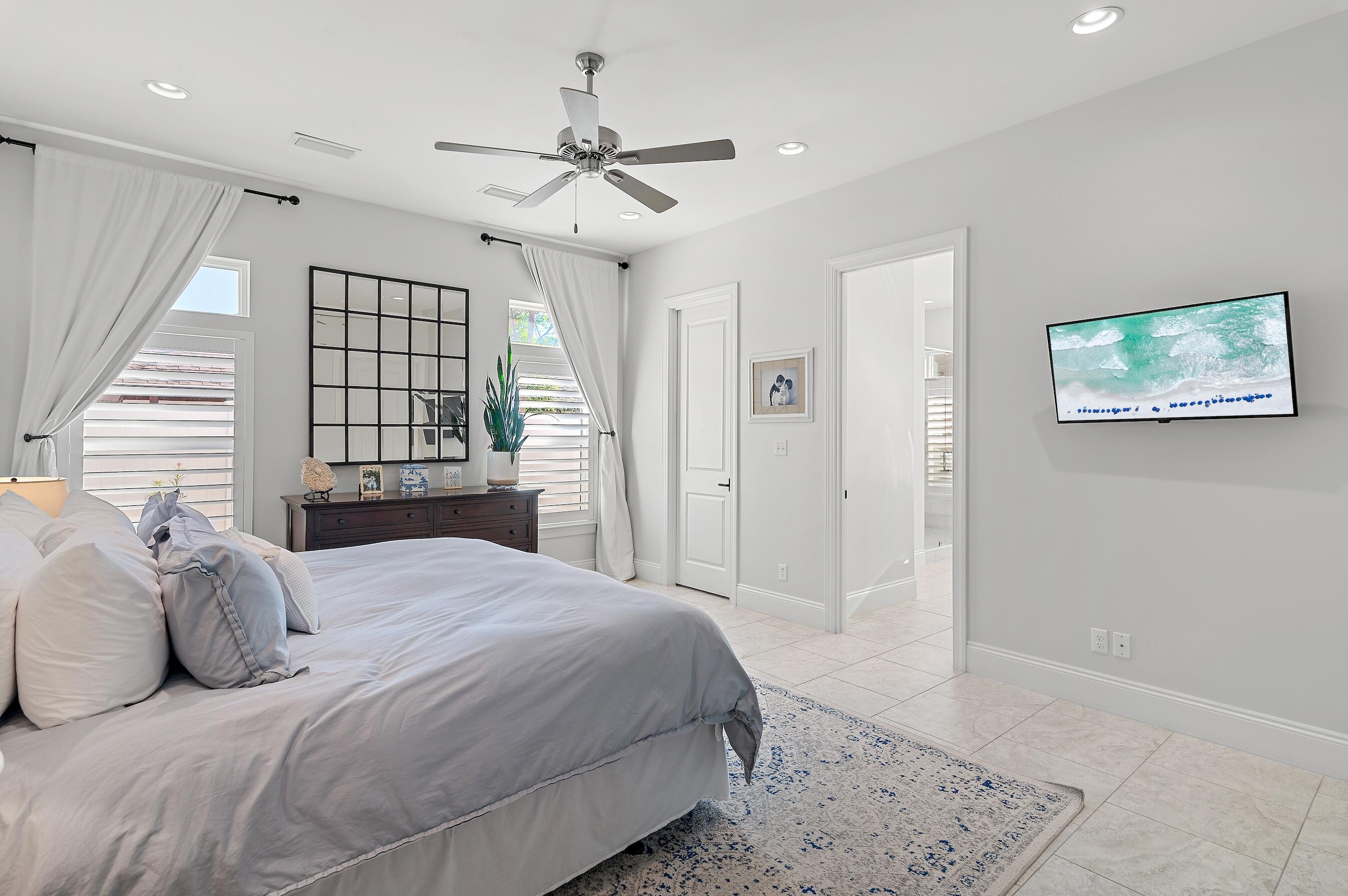 AVALON BEACH ESTATES - Residential
