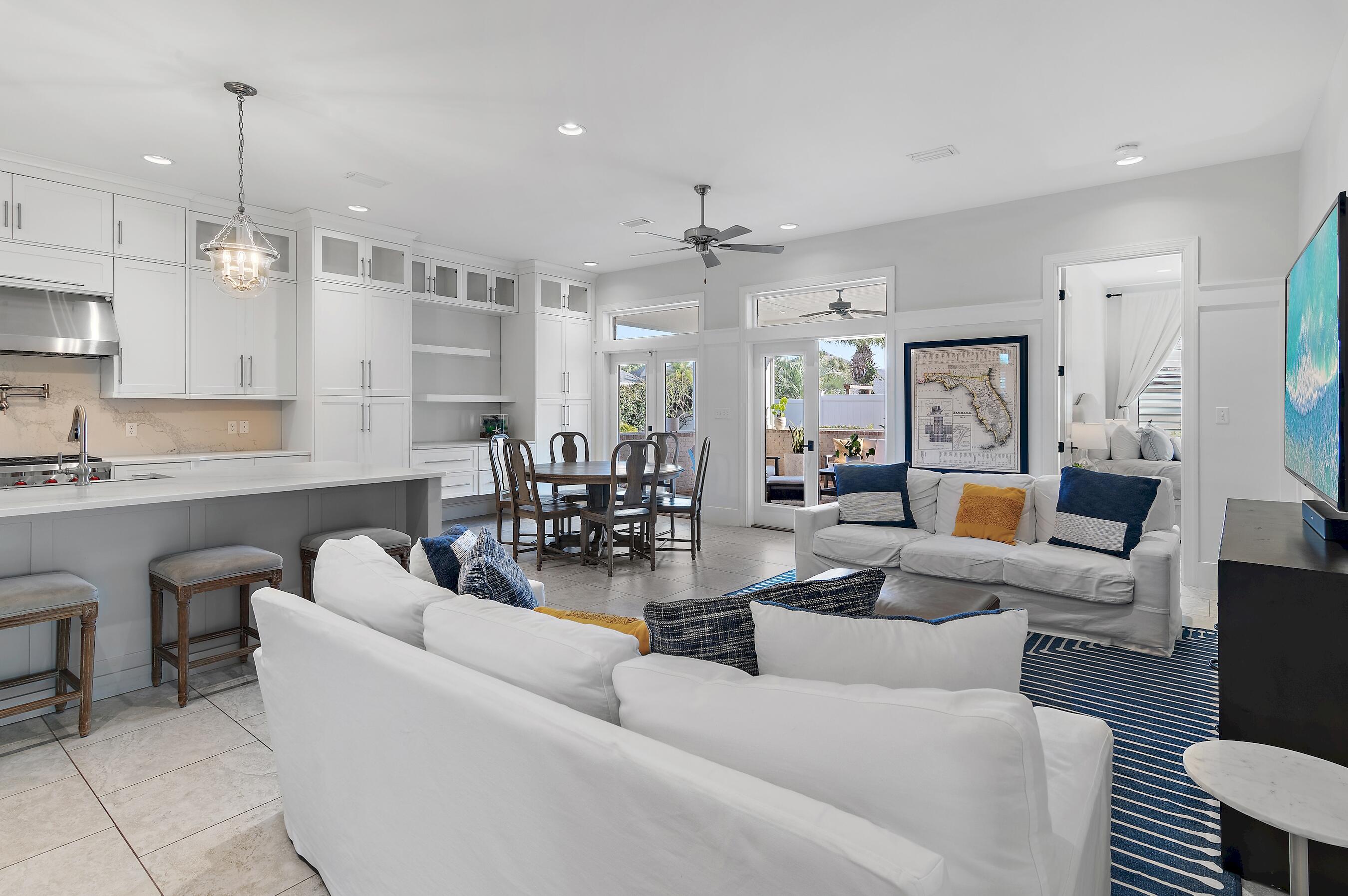 AVALON BEACH ESTATES - Residential