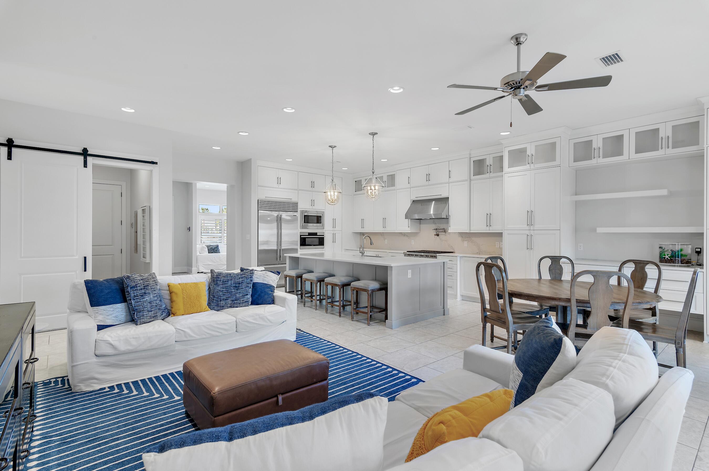 AVALON BEACH ESTATES - Residential