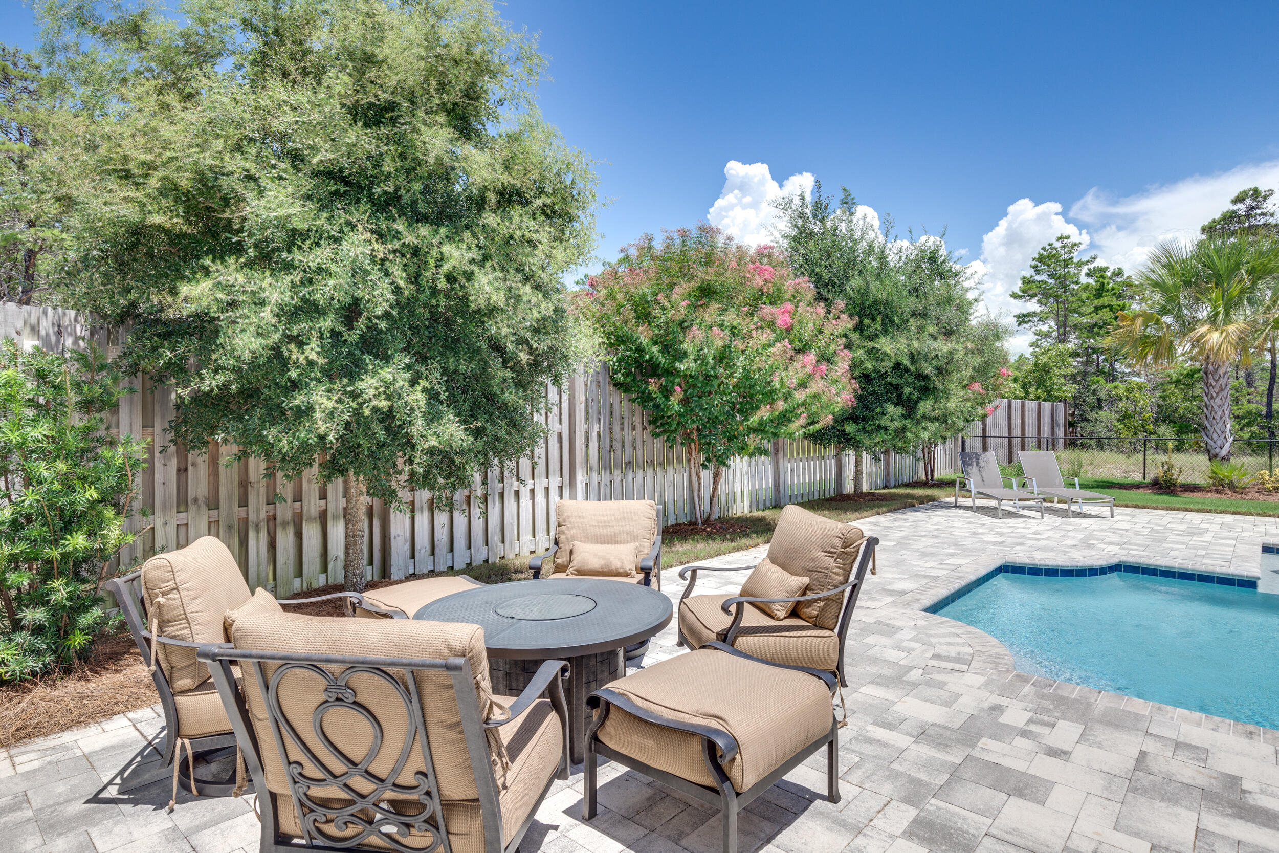 SEACROFT HEIGHTS - Residential