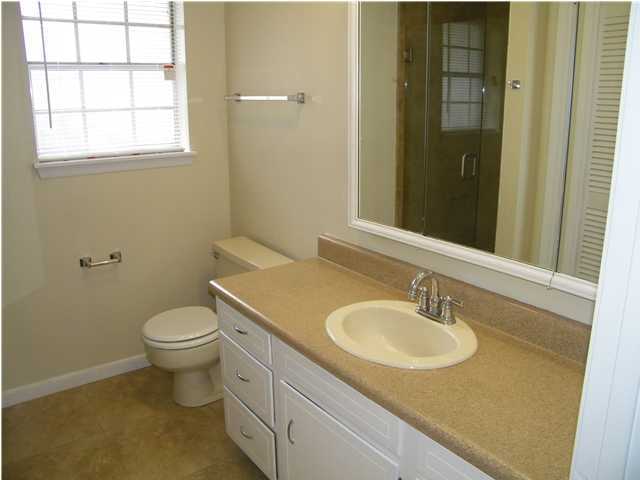 HOLMES ADDN - Residential Lease