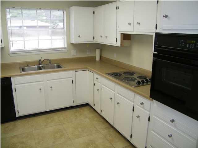 HOLMES ADDN - Residential Lease