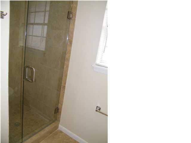 HOLMES ADDN - Residential Lease