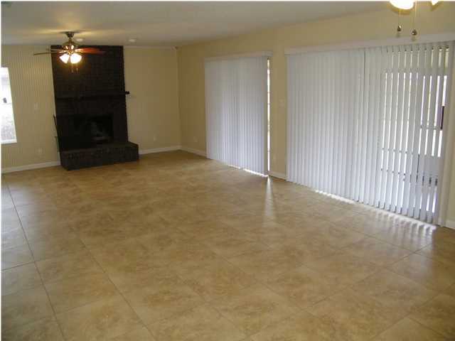 HOLMES ADDN - Residential Lease