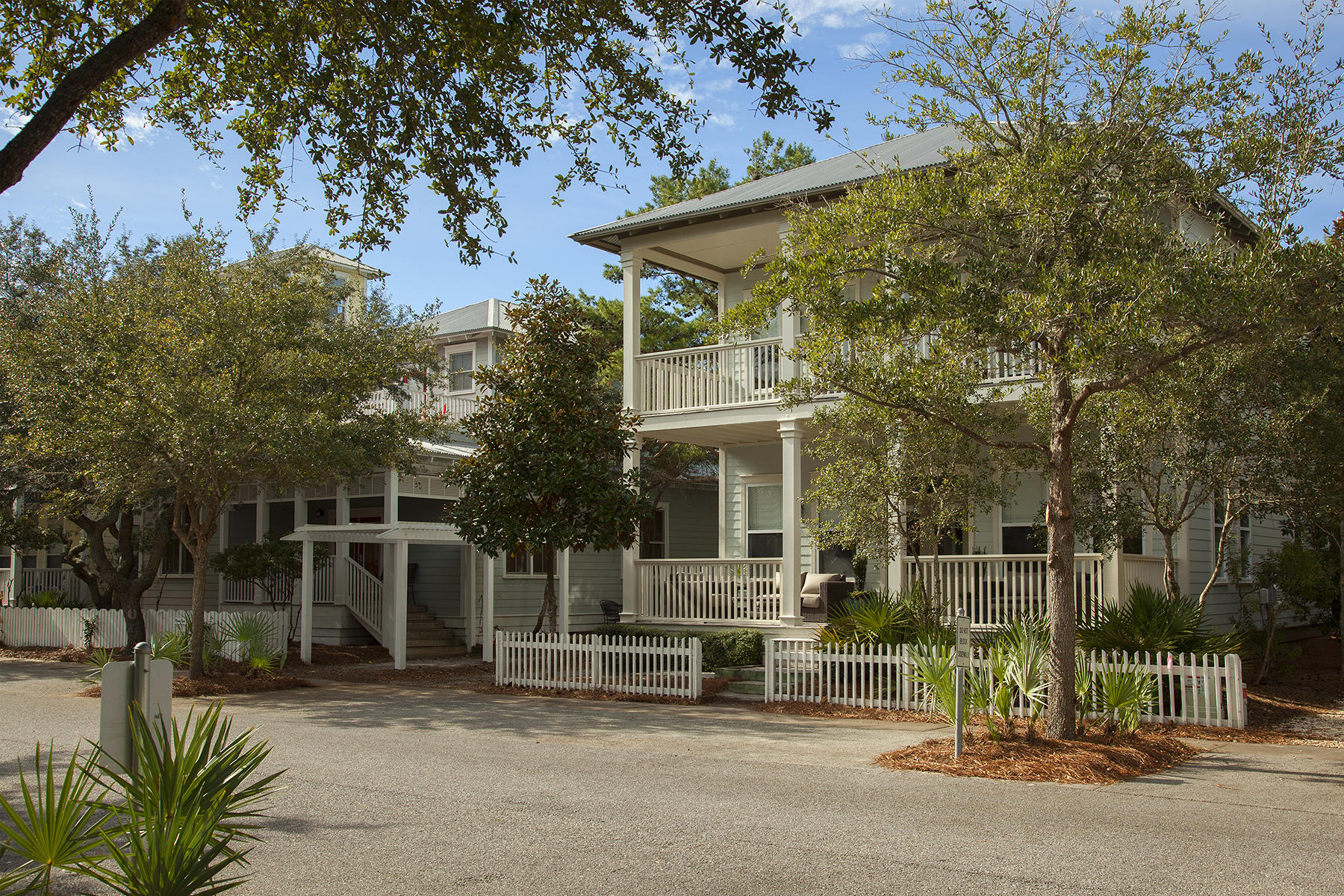 SUMMER'S EDGE - Residential