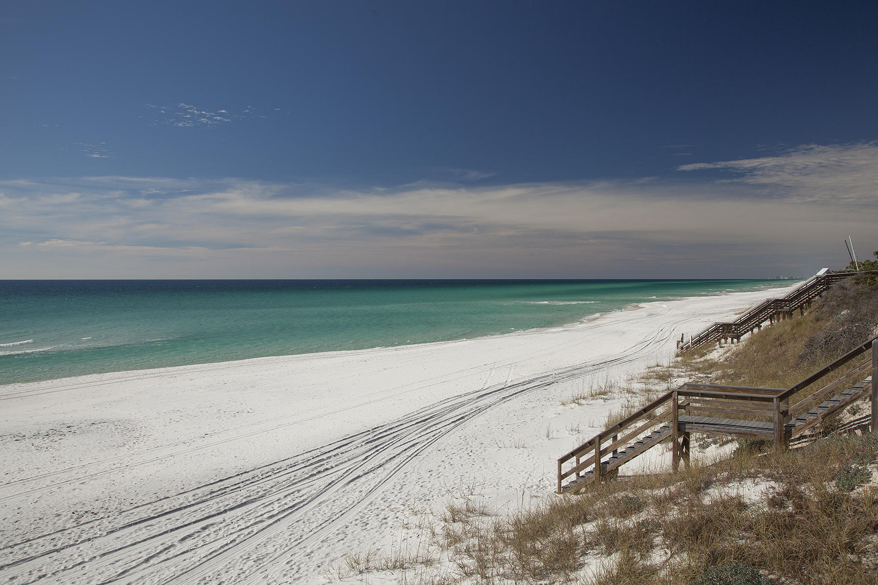 SUMMER'S EDGE - Residential