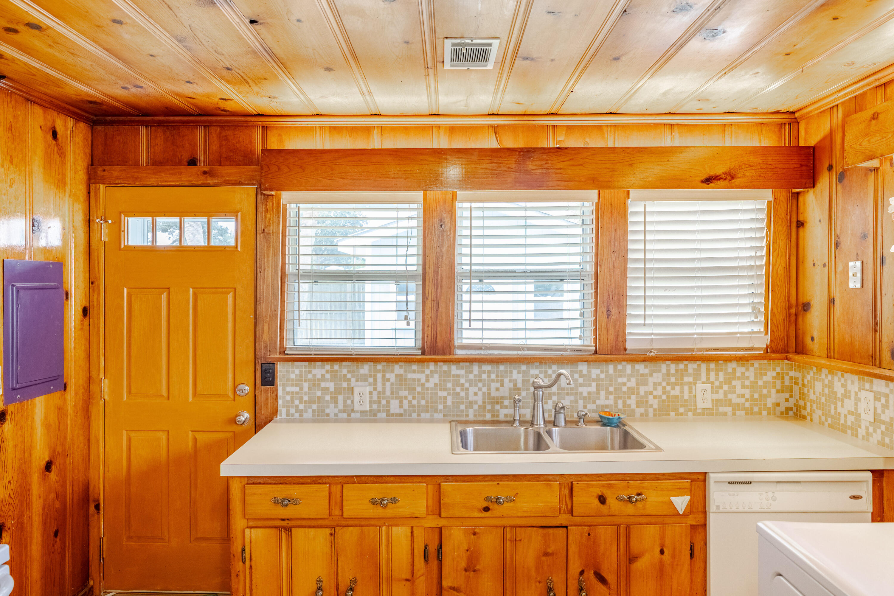 BID-A-WEE BEACH 1ST ADDN - Residential