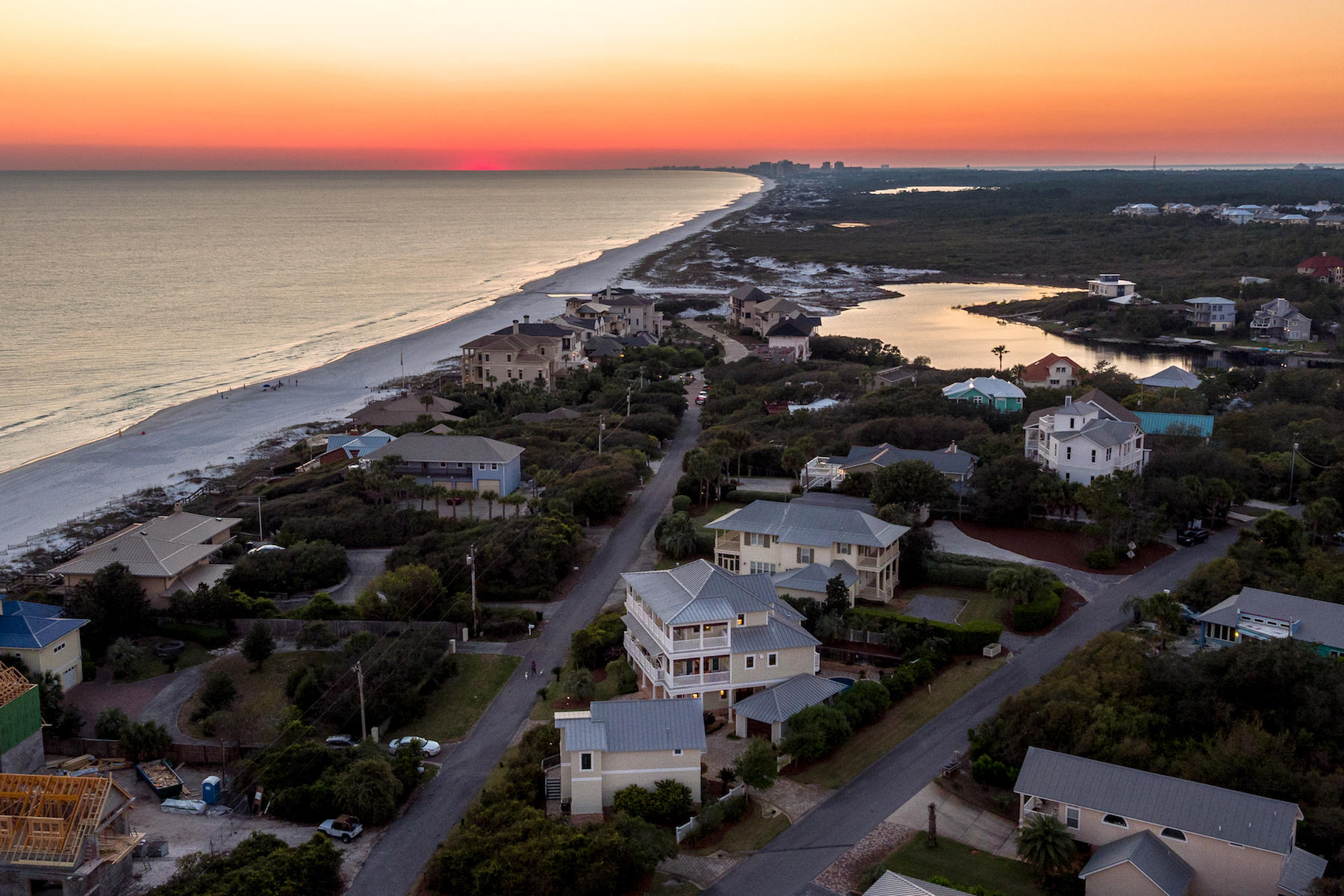 BEACH HIGHLAND - Residential