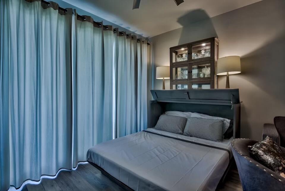 LEEWARD KEY - Residential