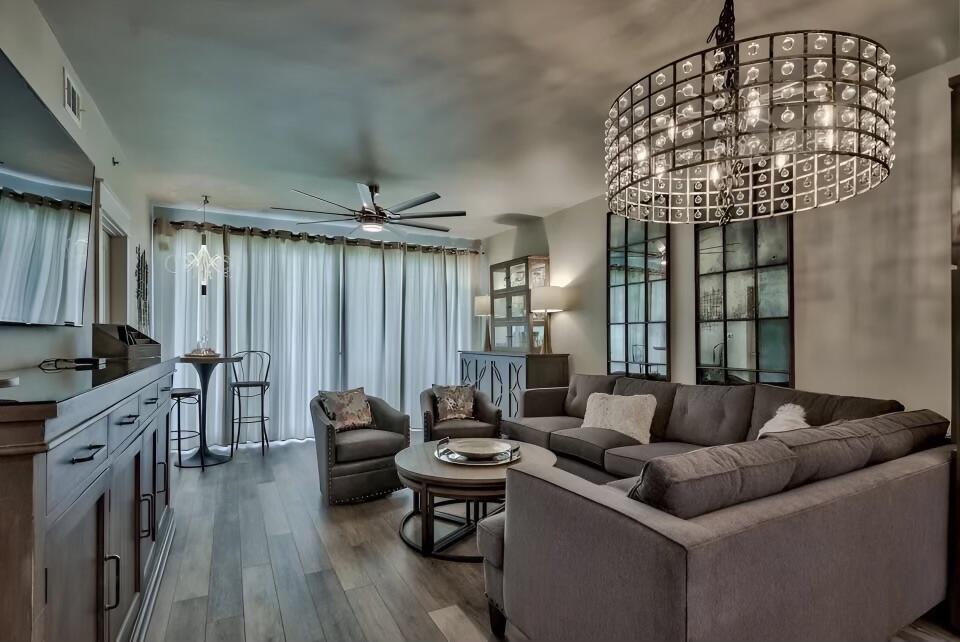 LEEWARD KEY - Residential