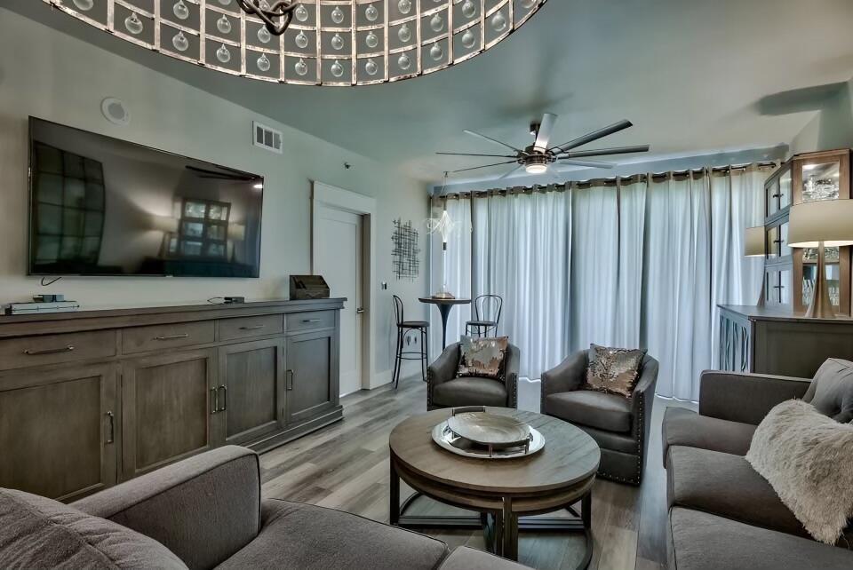 LEEWARD KEY - Residential