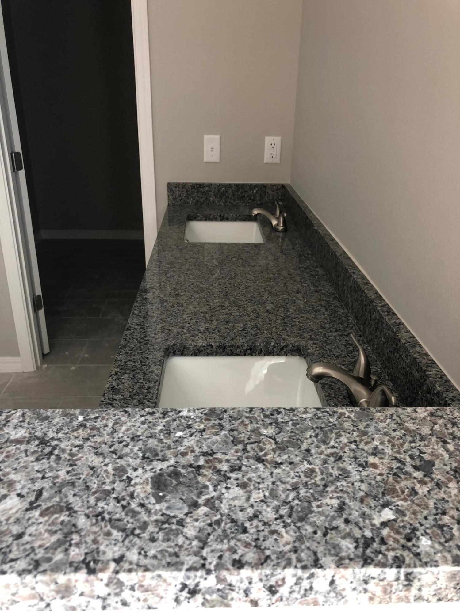 PELICAN BAY - Residential