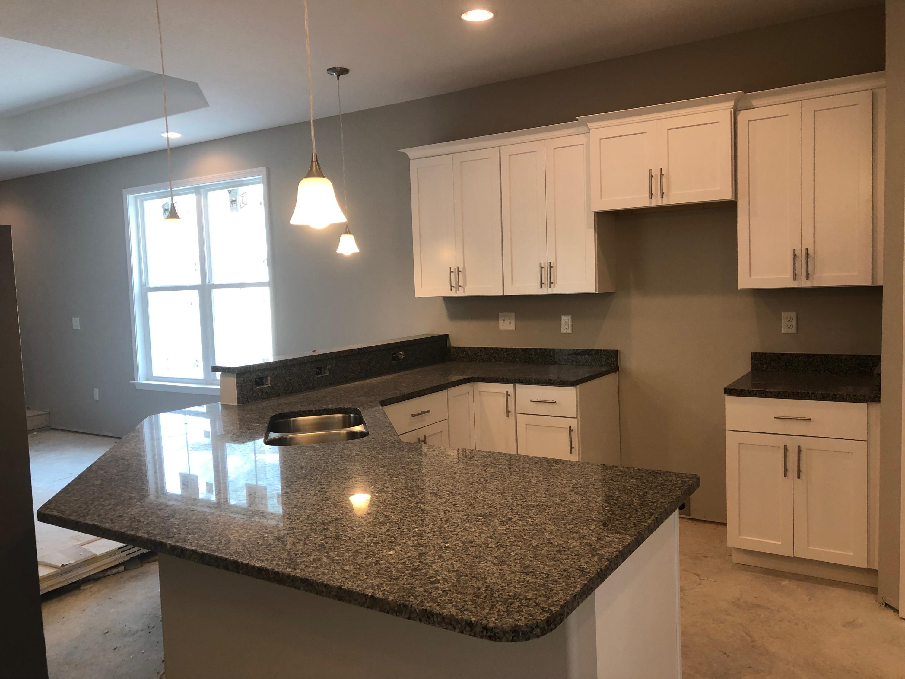 PELICAN BAY - Residential