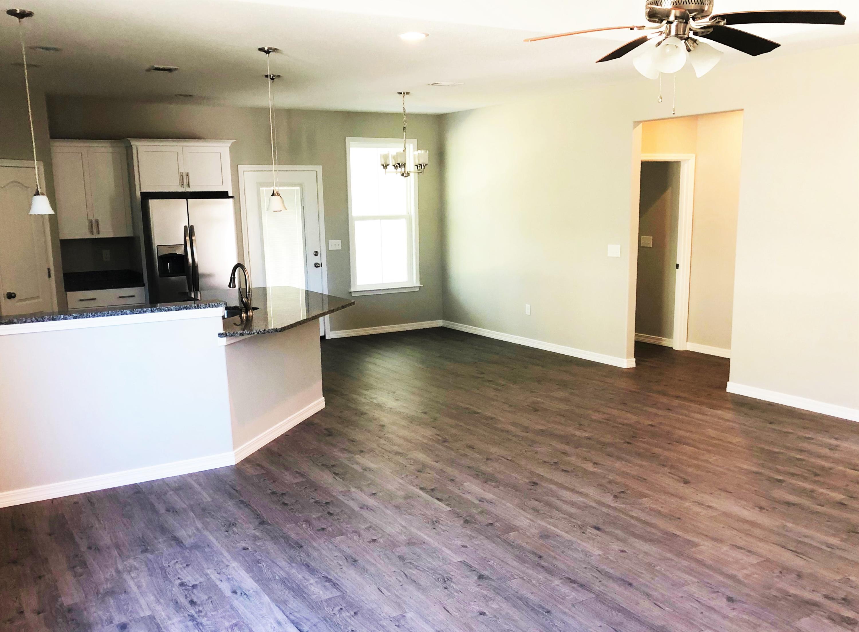 PELICAN BAY - Residential